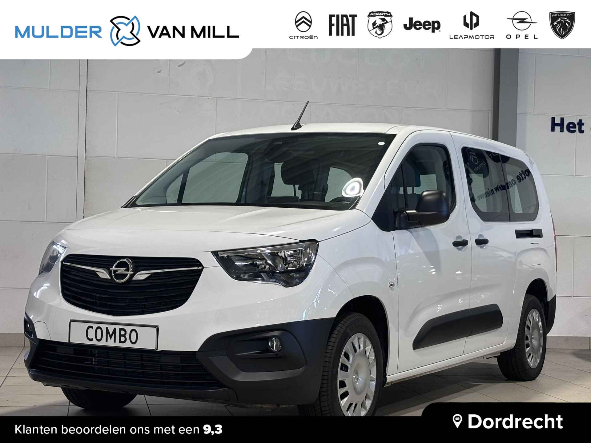 Opel Combo-e Life L2 Edition 50 kWh | NAVI | Parkeersensoren achter | Comfortstoel | Neerklapbare passagiersstoel | Licht- en regensensor | Mistlampen | N30817