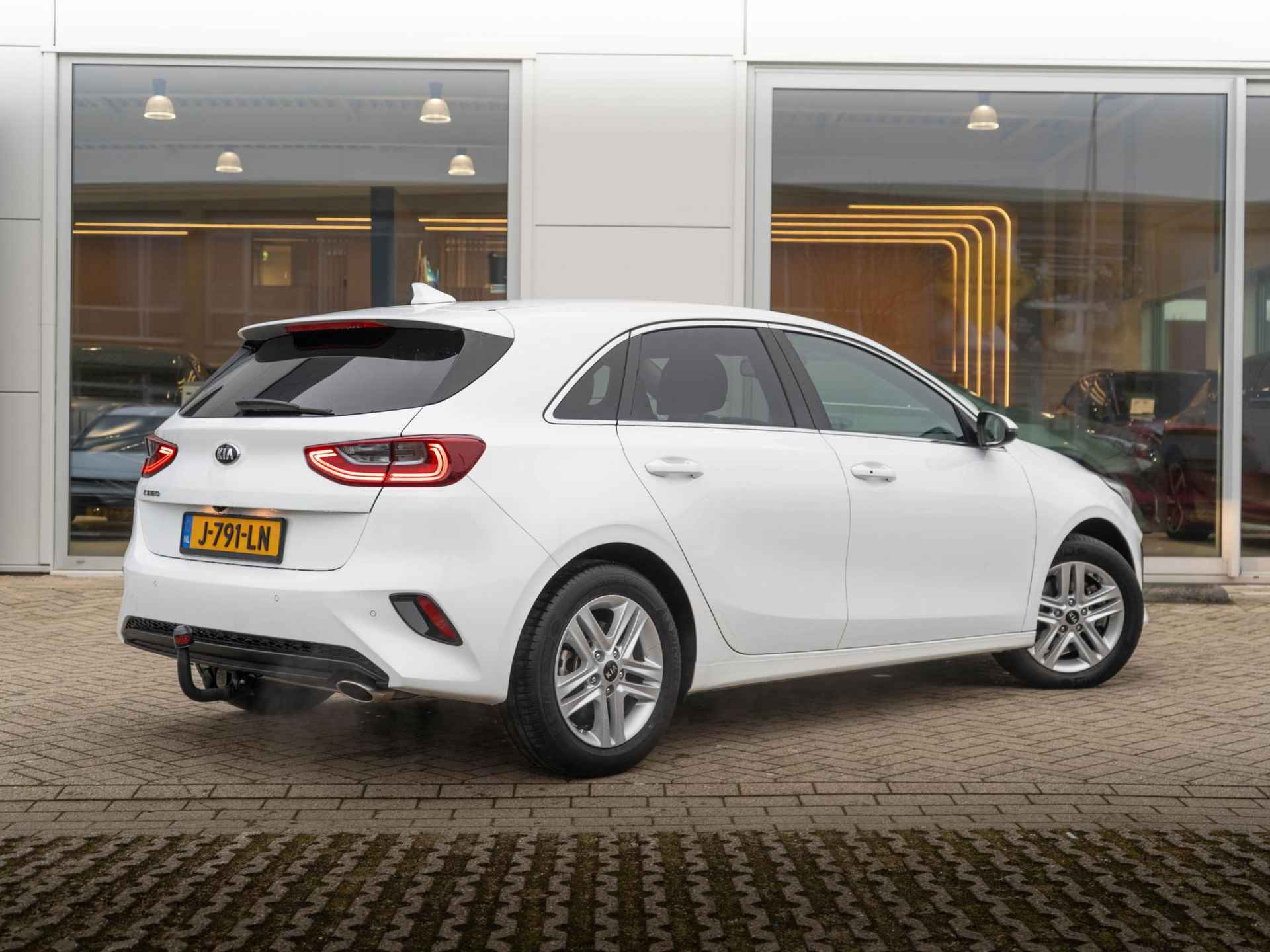 Kia Ceed 1.0 T-GDi DynamicPlusLine | Navigatie | Stoel en stuur verwarming | Trekhaak | - 4/29