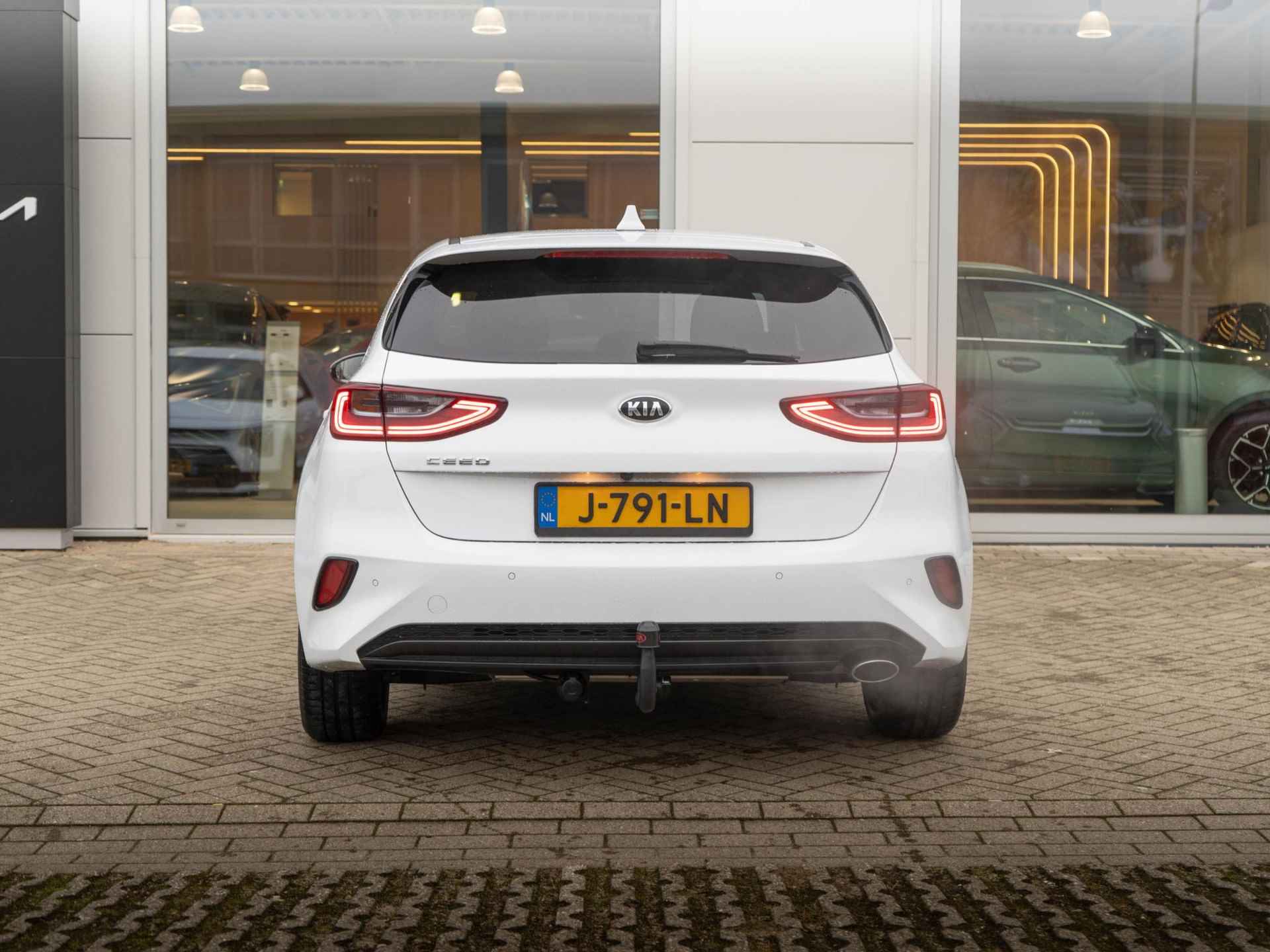 Kia Ceed 1.0 T-GDi DynamicPlusLine | Navigatie | Stoel en stuur verwarming | Trekhaak | - 10/29