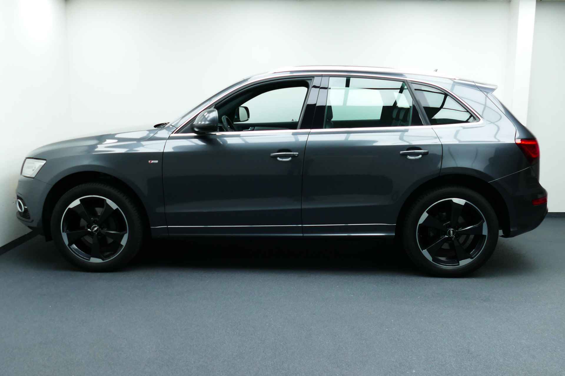 Audi Q5 2.0 225pk TFSI quattro S-Line S Edition. Leer, Navi, Xenon, Stoelverw, 20"LMV, Haak 2000kg - 11/36