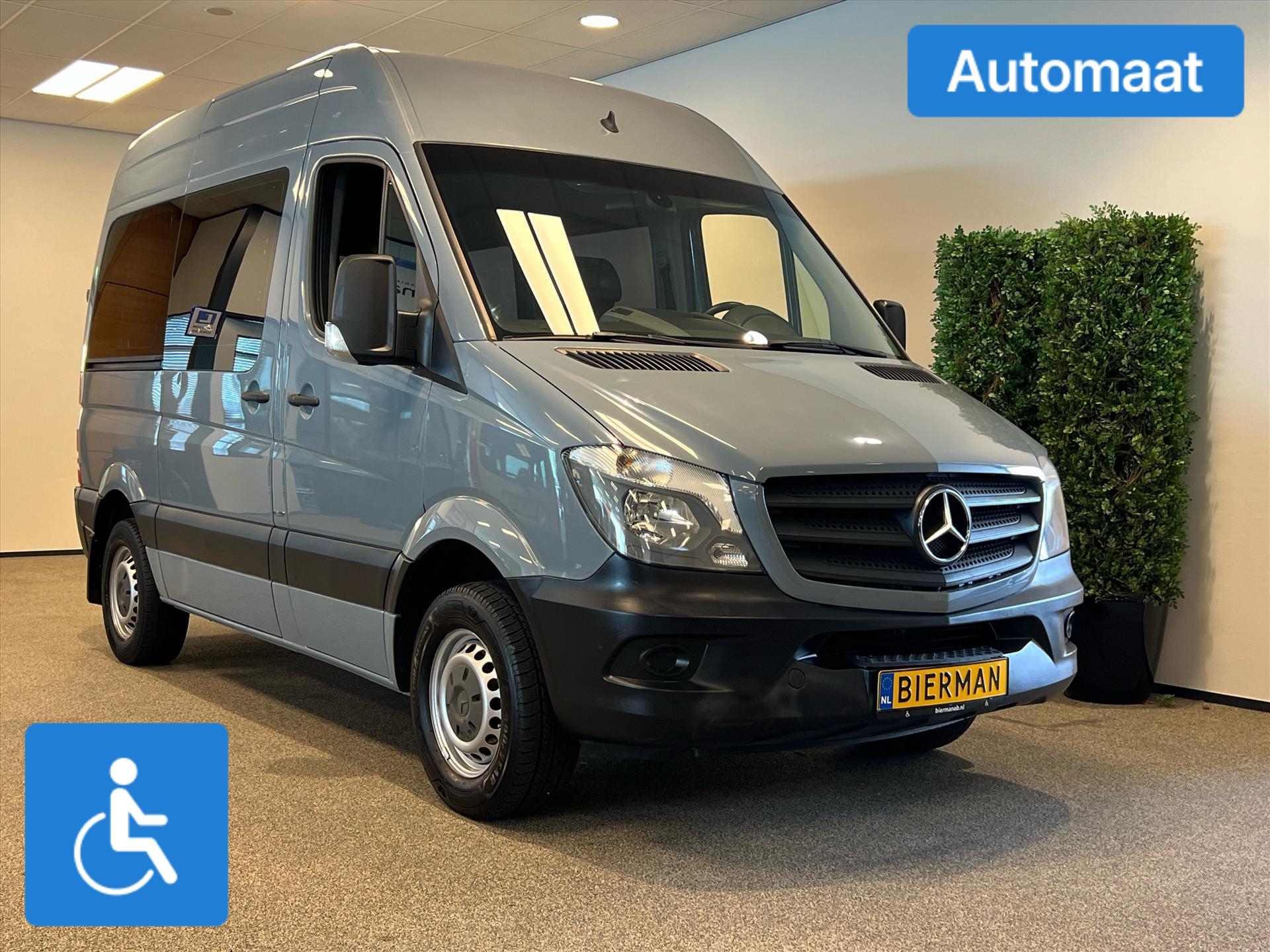 Mercedes Sprinter L1H2 Rolstoelbus Automaat 3+1