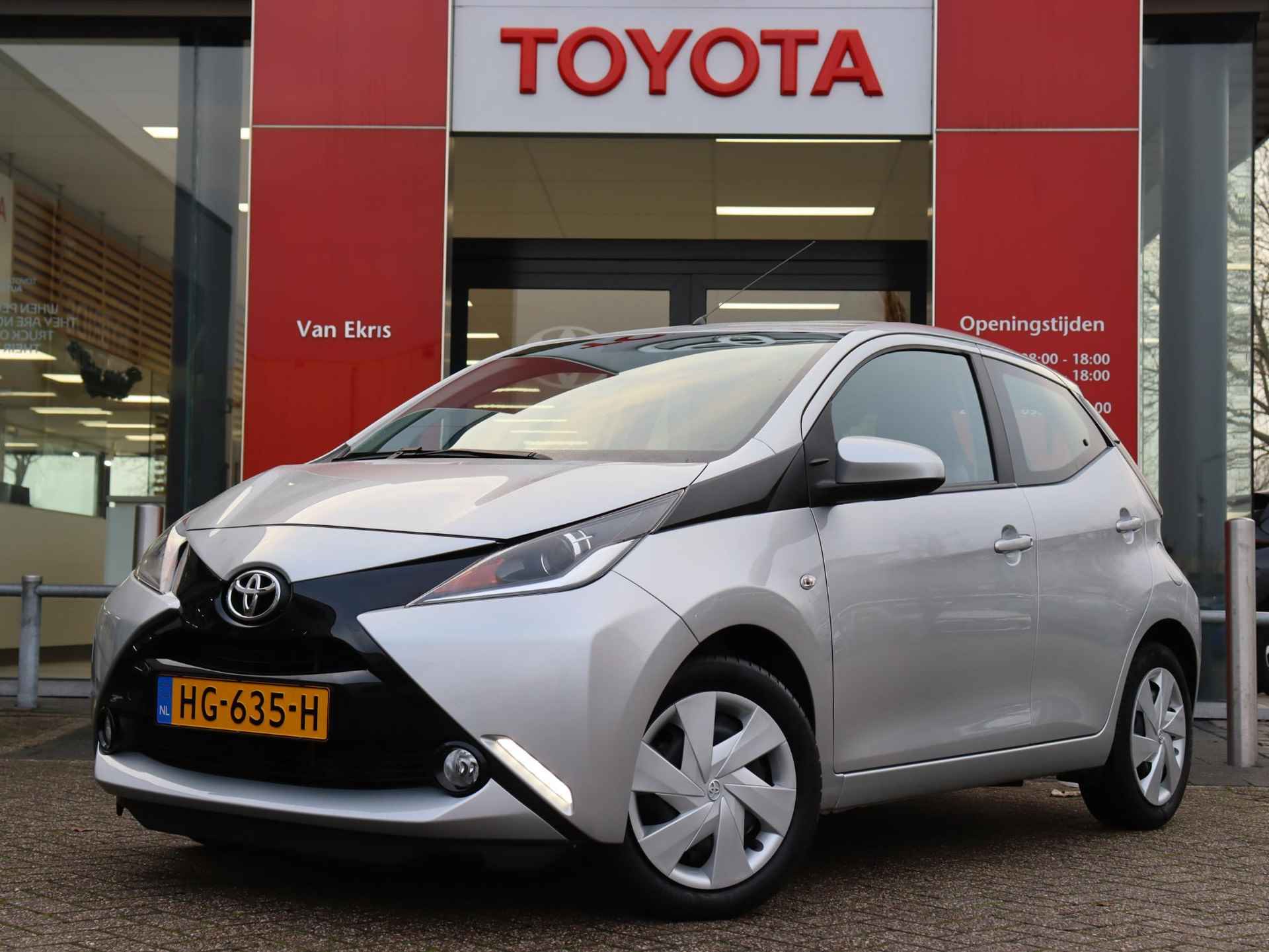 Toyota Aygo 1.0 VVT-i x-play - 2/32