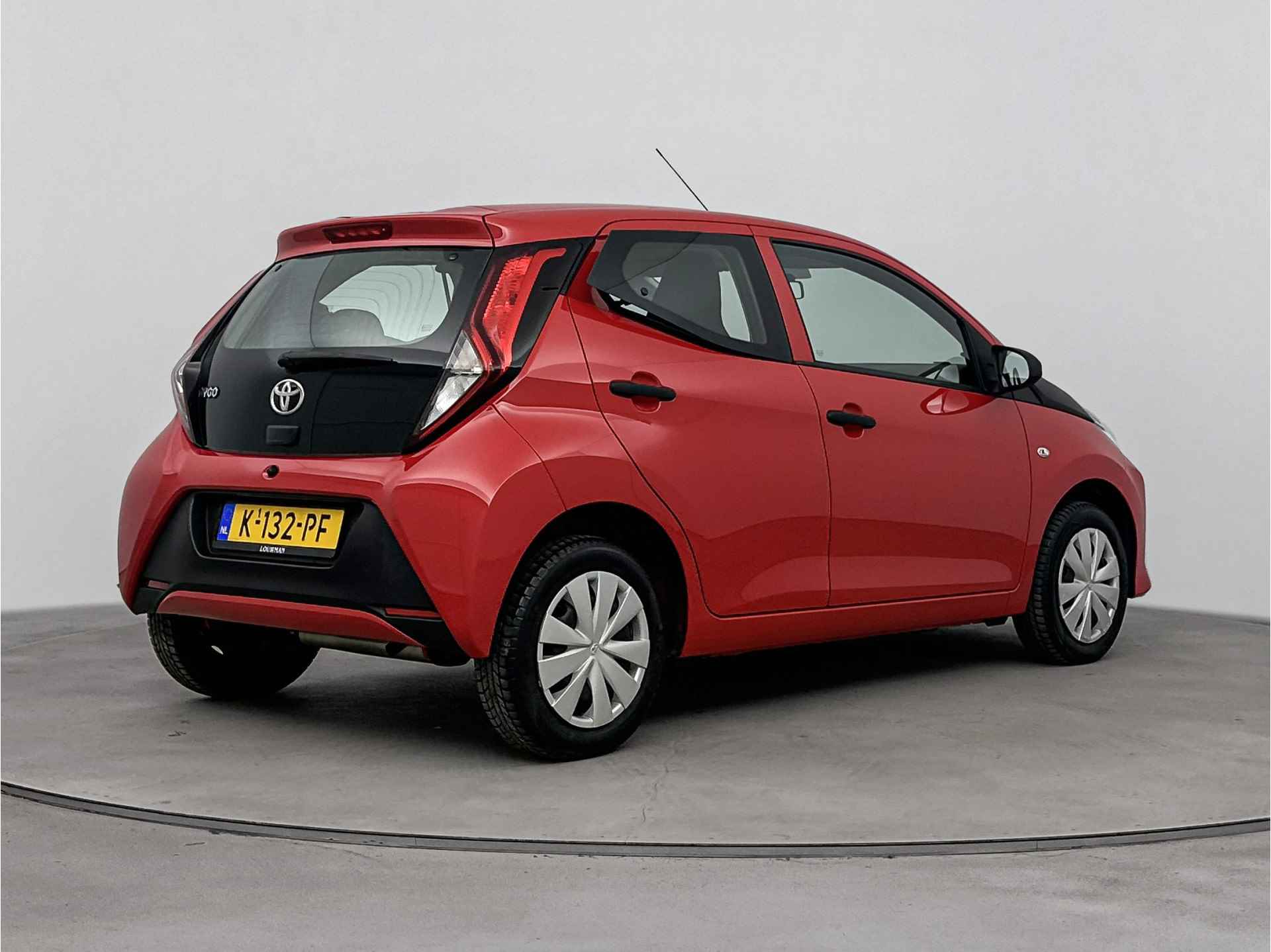 Toyota Aygo 1.0 VVT-i x-fun | Airco | Centrale deurvergrendeling met afstandsbediening | - 15/40