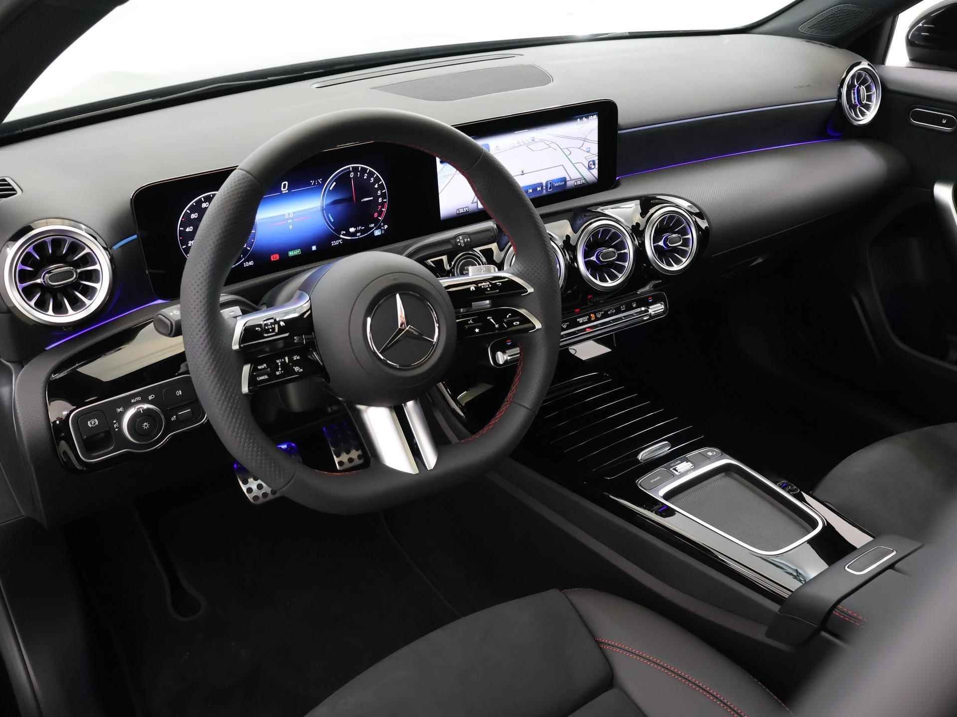 Mercedes-Benz A-klasse 250 e Star Edition AMG Line | Adaptieve Cruise Control | Camera | Wide Screen | Sportstoelen | DAB | Dodehoek detectie | Navigatie | High Performance LED | - 8/45