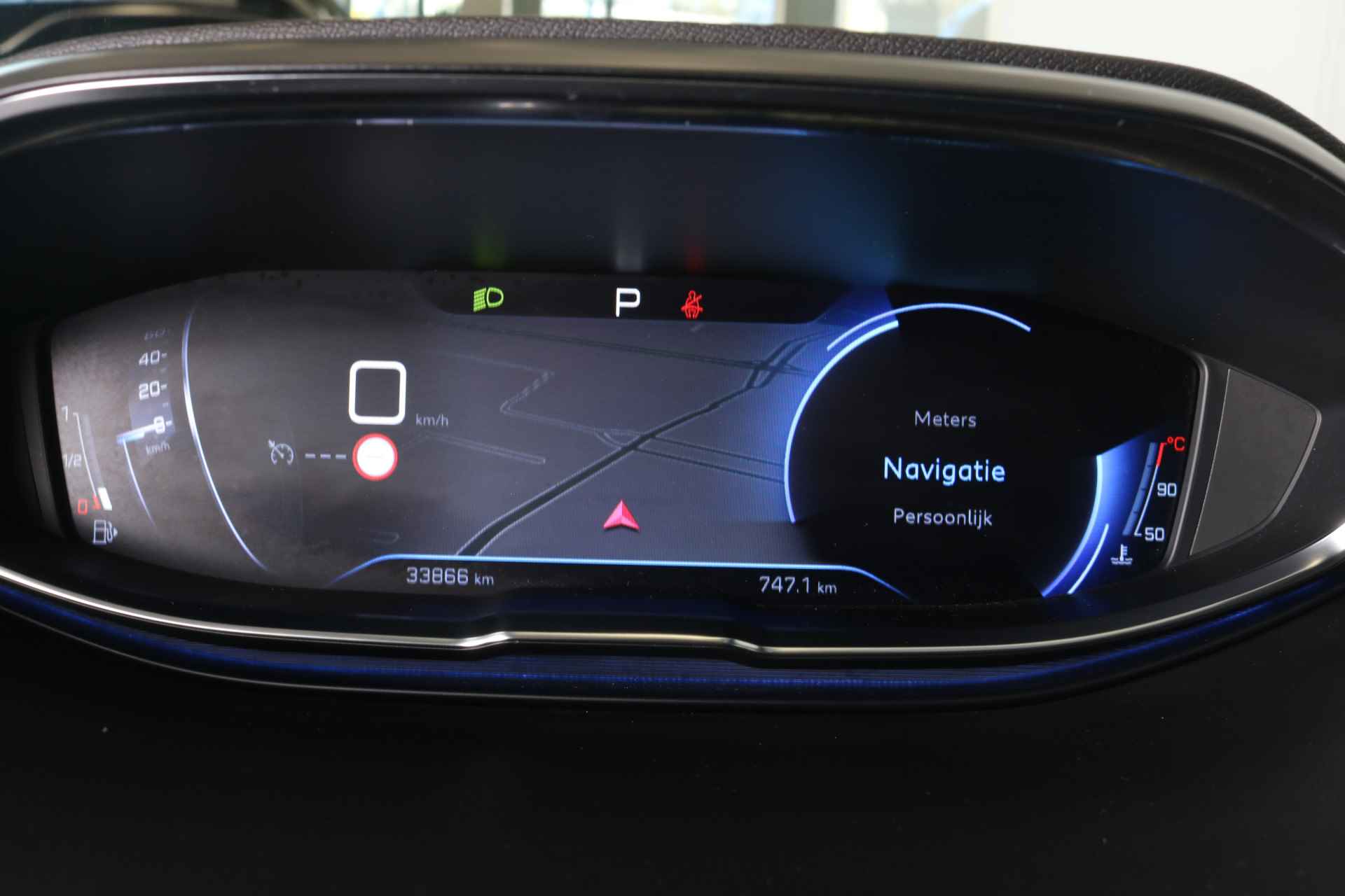 Peugeot 5008 1.2 130PK 7-zits Allure EAT8 Automaat | Navi | Camera | Clima | Cruise | Stoelverwarming | Elektrische Stoelverstelling | AGR-Bestuurdersstoel | Parkeersensoren V+A | 19" Lichtmetaal | - 39/51