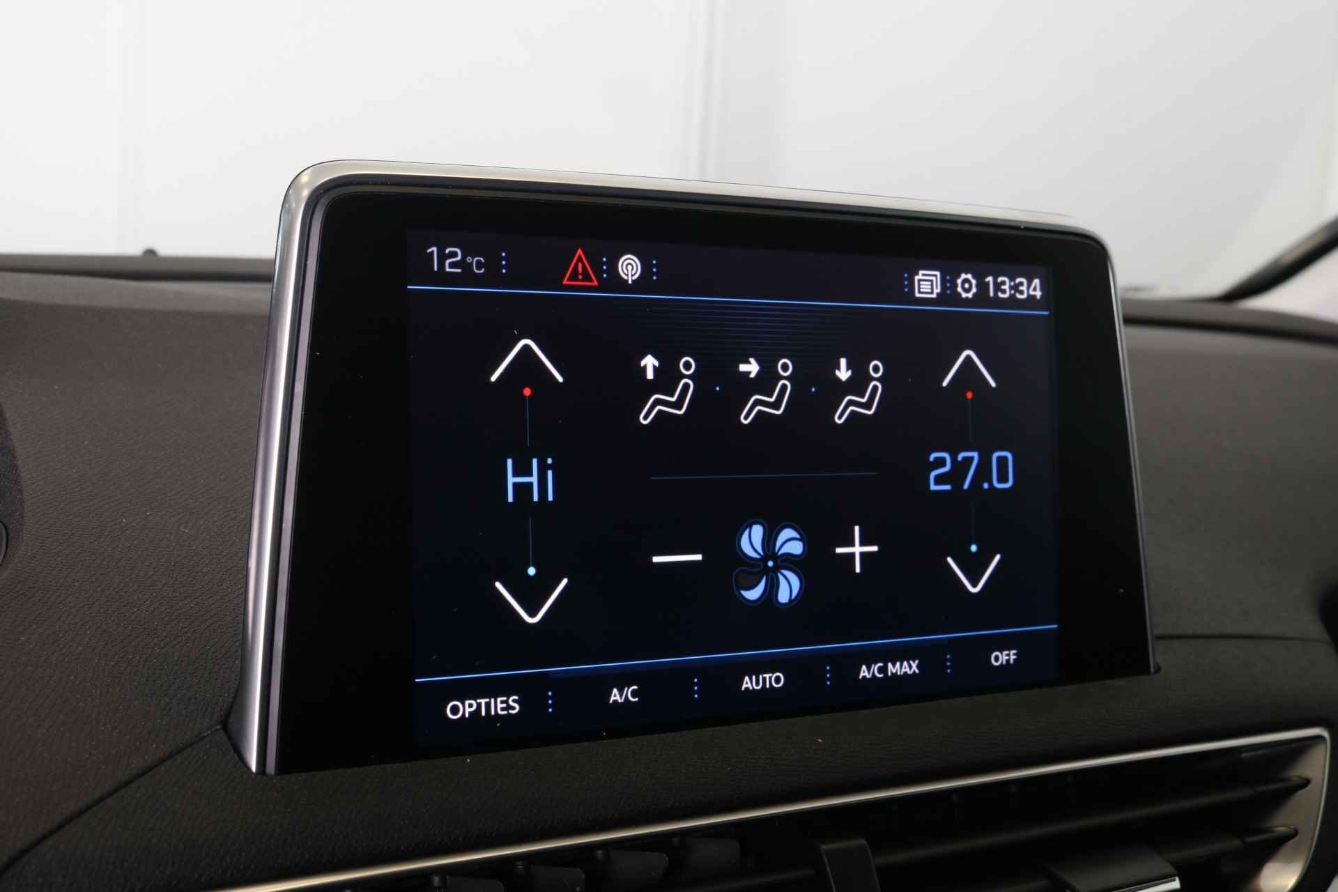 Peugeot 5008 1.2 130PK 7-zits Allure EAT8 Automaat | Navi | Camera | Clima | Cruise | Stoelverwarming | Elektrische Stoelverstelling | AGR-Bestuurdersstoel | Parkeersensoren V+A | 19" Lichtmetaal | - 41/51
