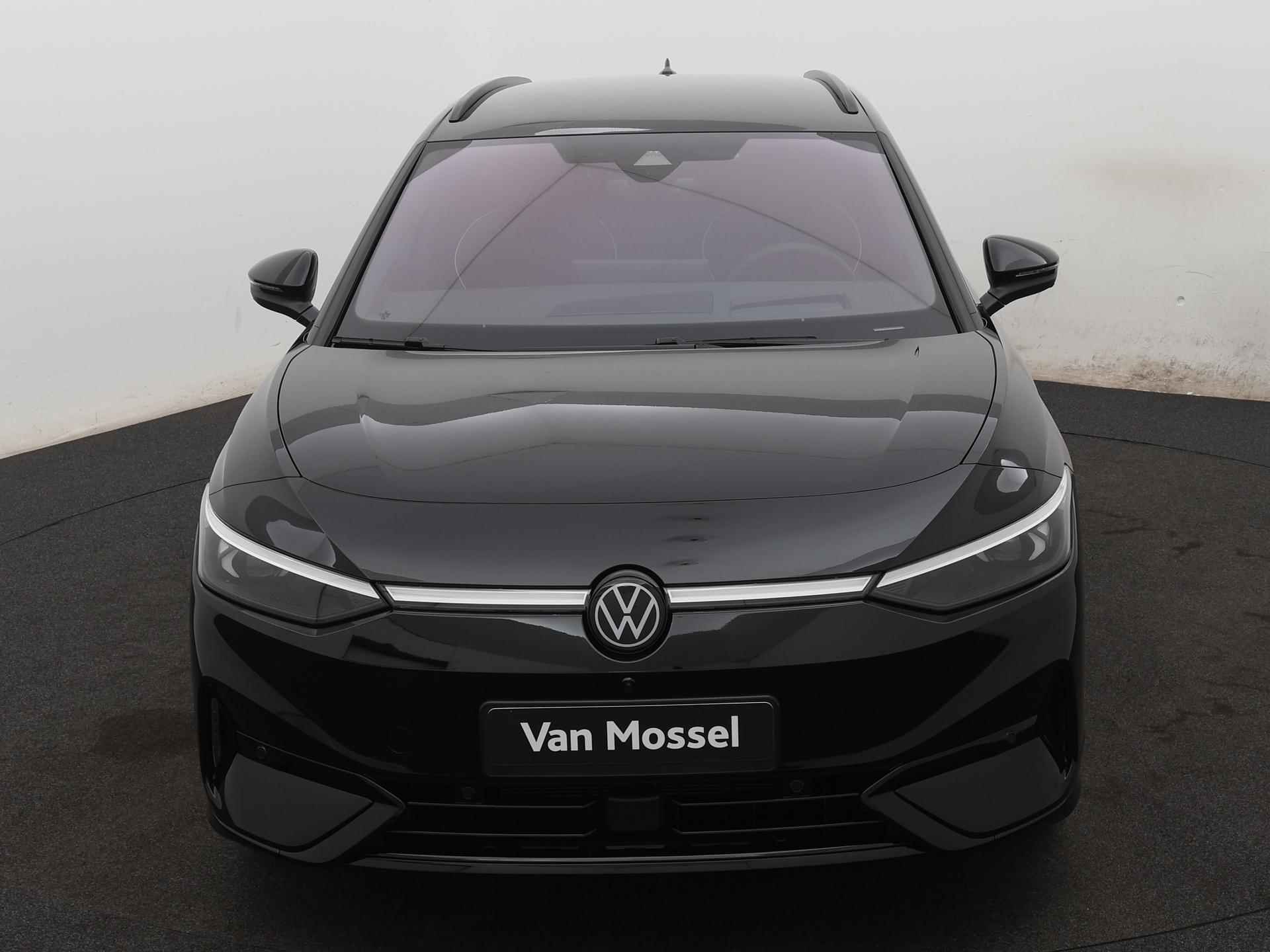 Volkswagen ID.7 Tourer Pro Business 77 kWh 286 PK | Elektrisch verstelbare voorstoelen | Navigatie | Apple Carplay | IQ Lights | 360 Camera | Dodehoeksensoren | Ruiten getint | 20" Lichtmetalen velgen | - 9/23