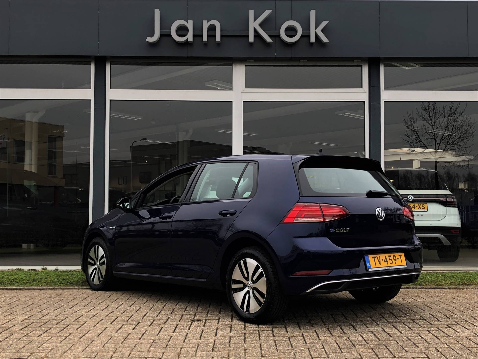 Volkswagen e-Golf 136 pk | € 2000 Subsidie | Warmtepomp | Full LED - 4/29