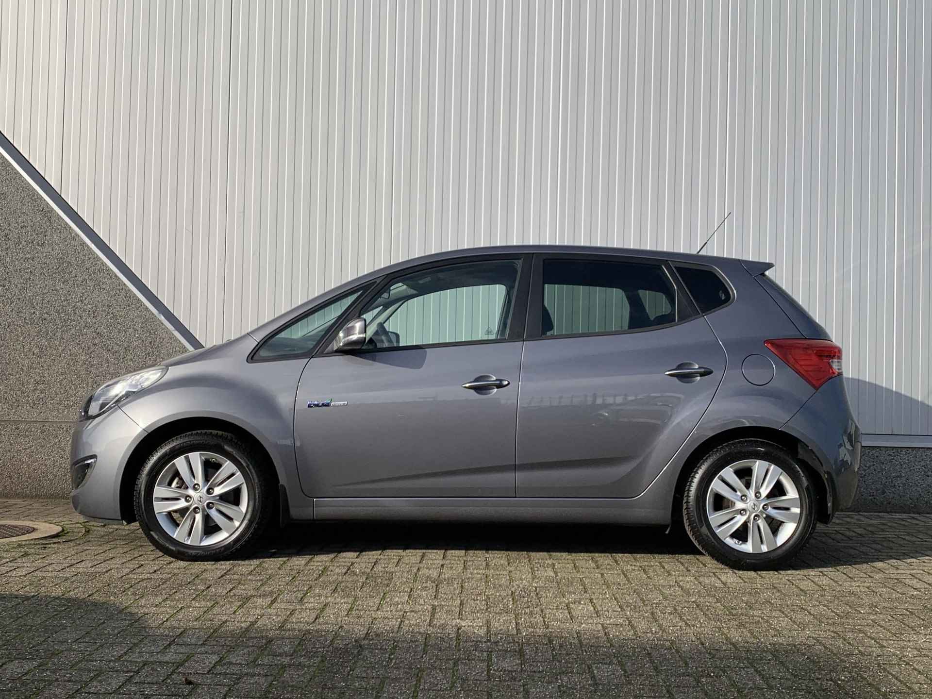 Hyundai ix20 1.4i Go! / Navigatie / Airco / 1e eigenaar / Lmv / - 8/29