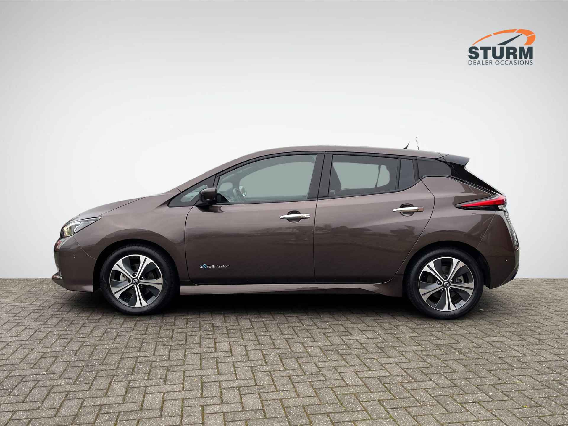 Nissan LEAF Tekna 40 kWh *€2.000 SUBSIDIE MOGELIJK!* | ProPILOT | Leder/Alcantara | Adapt. Cruise Control | 360° Camera | Dodehoek Detectie | Stuur- + Stoelverwarming | Rijklaarprijs! - 7/28