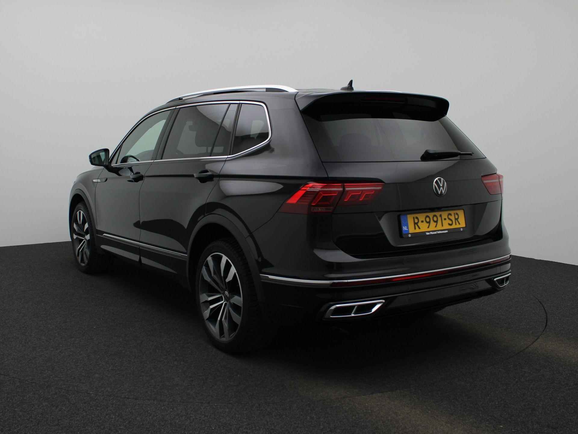 Volkswagen Tiguan Allspace 1.5 TSI R-Line Business+ 7p. | 7 ZITS | R-LINE 2X | PANORAMADAK | IQ LIGHT | CAMERA | VIRTUAL COCKPIT | STUUR+STOELVERWARMING | ELEKTRISCHE ACHTERKLEP | KEYLESS | APPLE CARPLAY / ANDROID AUTO | - 2/47