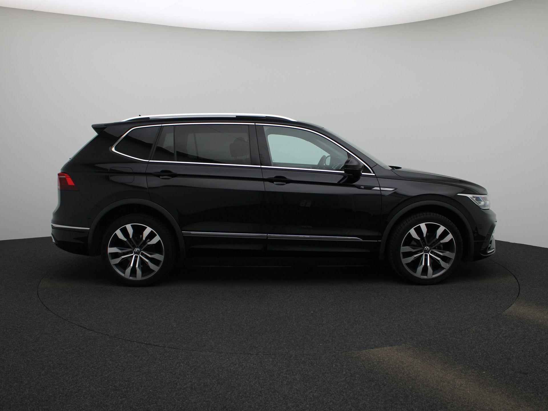 Volkswagen Tiguan Allspace 1.5 TSI R-Line Business+ 7p. | 7 ZITS | R-LINE 2X | PANORAMADAK | IQ LIGHT | CAMERA | VIRTUAL COCKPIT | STUUR+STOELVERWARMING | ELEKTRISCHE ACHTERKLEP | KEYLESS | APPLE CARPLAY / ANDROID AUTO | - 13/47