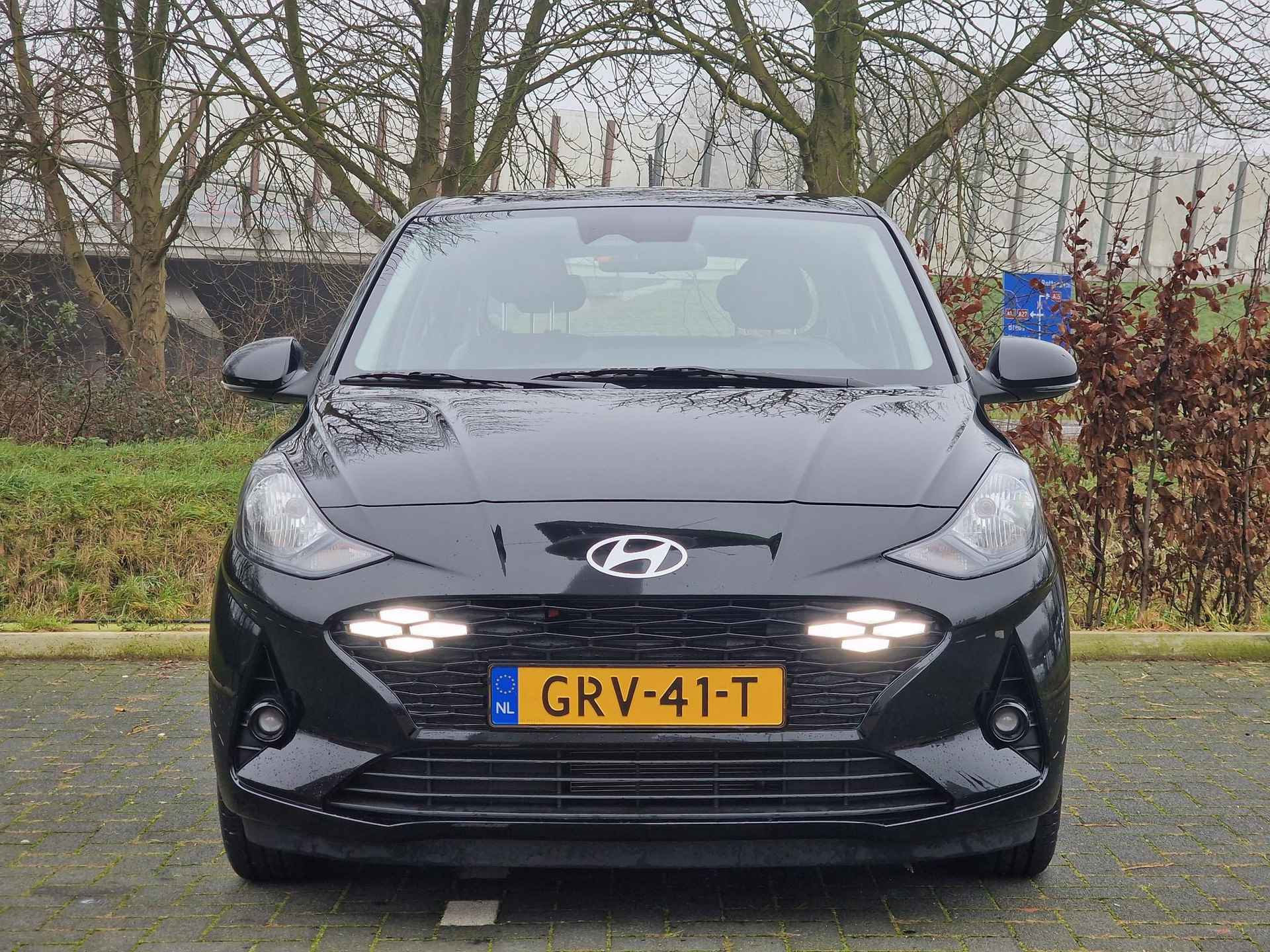 Hyundai i10 1.0 Comfort Smart |€2323 KORTING|NAVIGATIE|CAMERA|APPLE CARPLAY & ANDROID AUTO| - 2/34