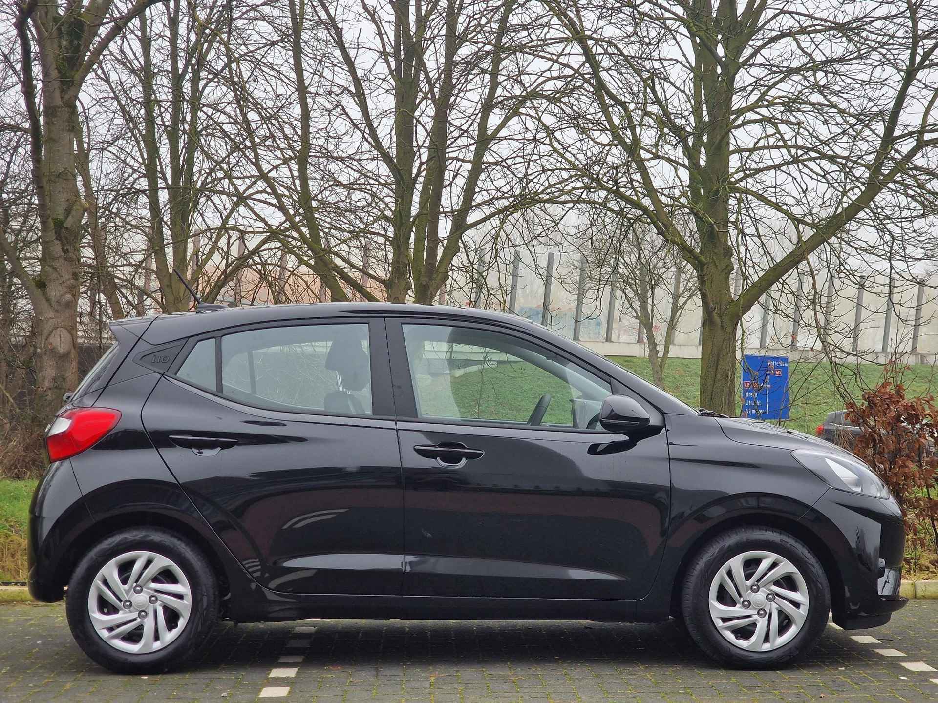 Hyundai i10 1.0 Comfort Smart |€2323 KORTING|NAVIGATIE|CAMERA|APPLE CARPLAY & ANDROID AUTO| - 4/34