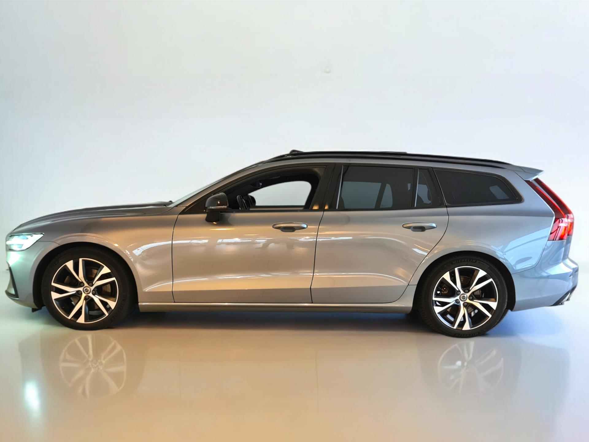 Volvo V60 B3 163PK AUTOMAAT R-DESIGN AUTOMAAT FULL LED PANO BLISS HARMON KARDON TREKHAAK LEDER WINTERPACK - 5/43