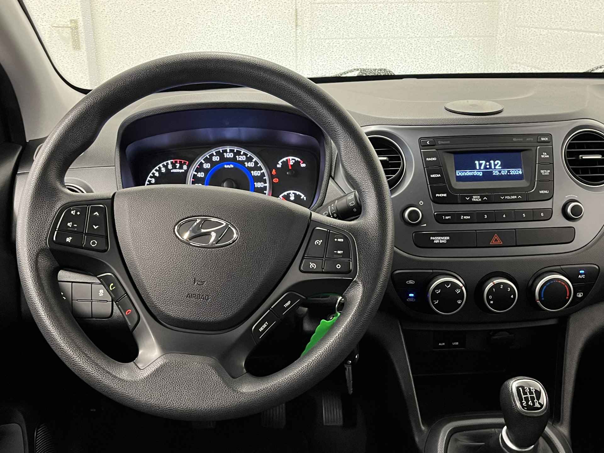 Hyundai i10 1.0i Comfort RADIO MET BLUETOOTH CARKIT | AIRCO | CENTRALE VERGRENDELING | LEUKE AUTO! - 6/42