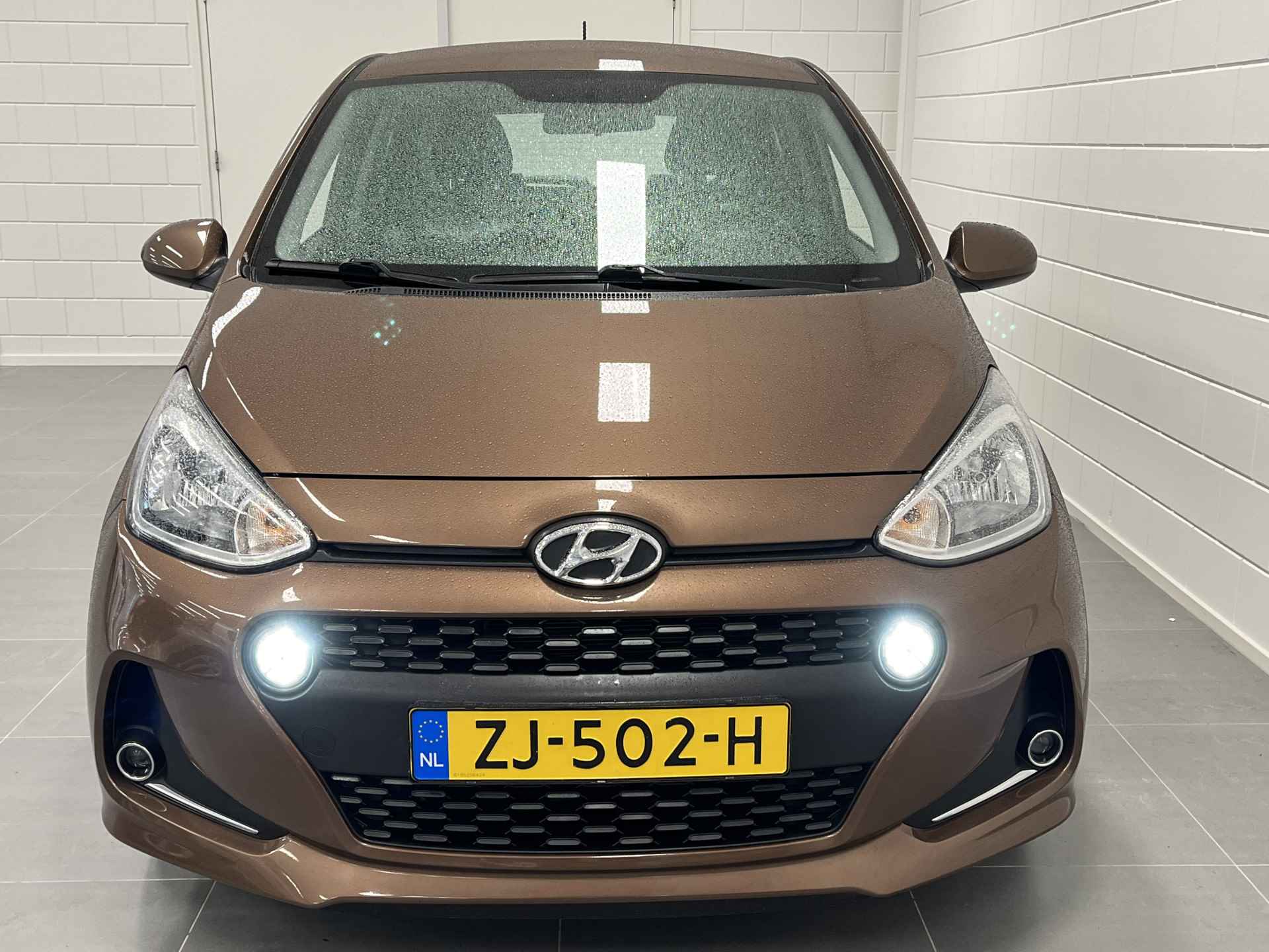 Hyundai i10 1.0i Comfort RADIO MET BLUETOOTH CARKIT | AIRCO | CENTRALE VERGRENDELING | LEUKE AUTO! - 38/42