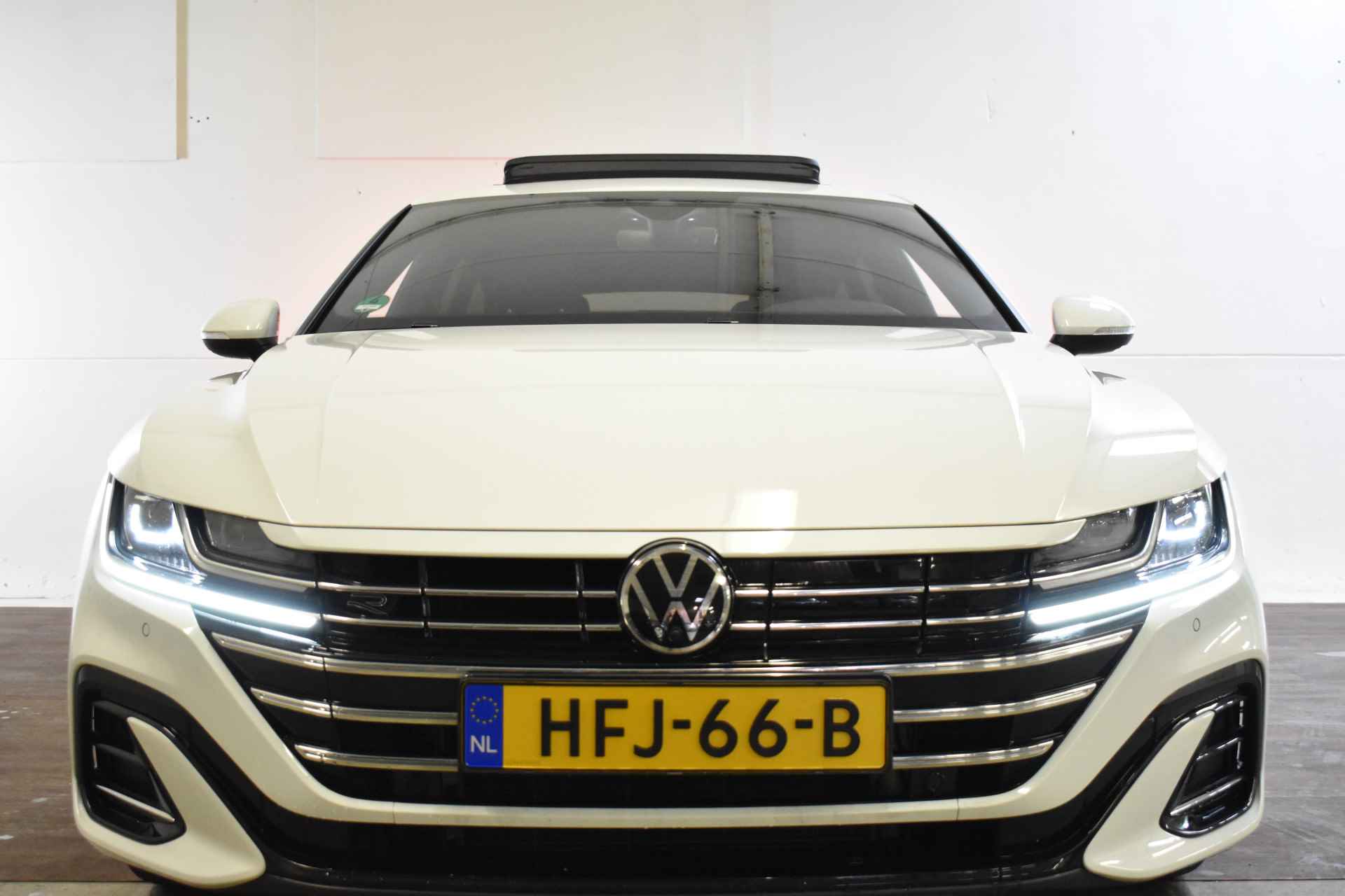 Volkswagen Arteon Shooting Brake eHybrid 218PK DSG R-LINE SPORT BUSINESS + CAMERA/TREKHAAK/PANORAMADAK - 6/53