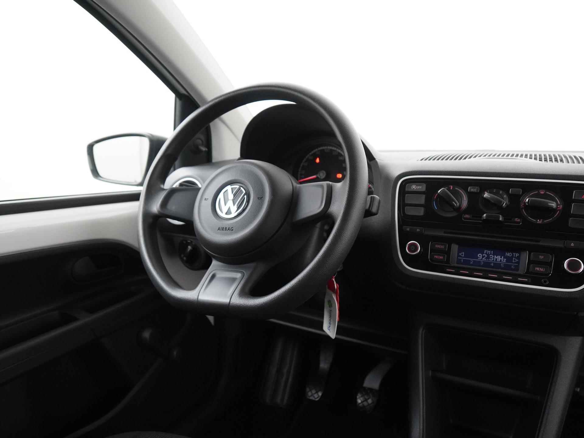 Volkswagen Up! 1.0 take up! BlueMotion | Airco | Zondag Open! - 5/27