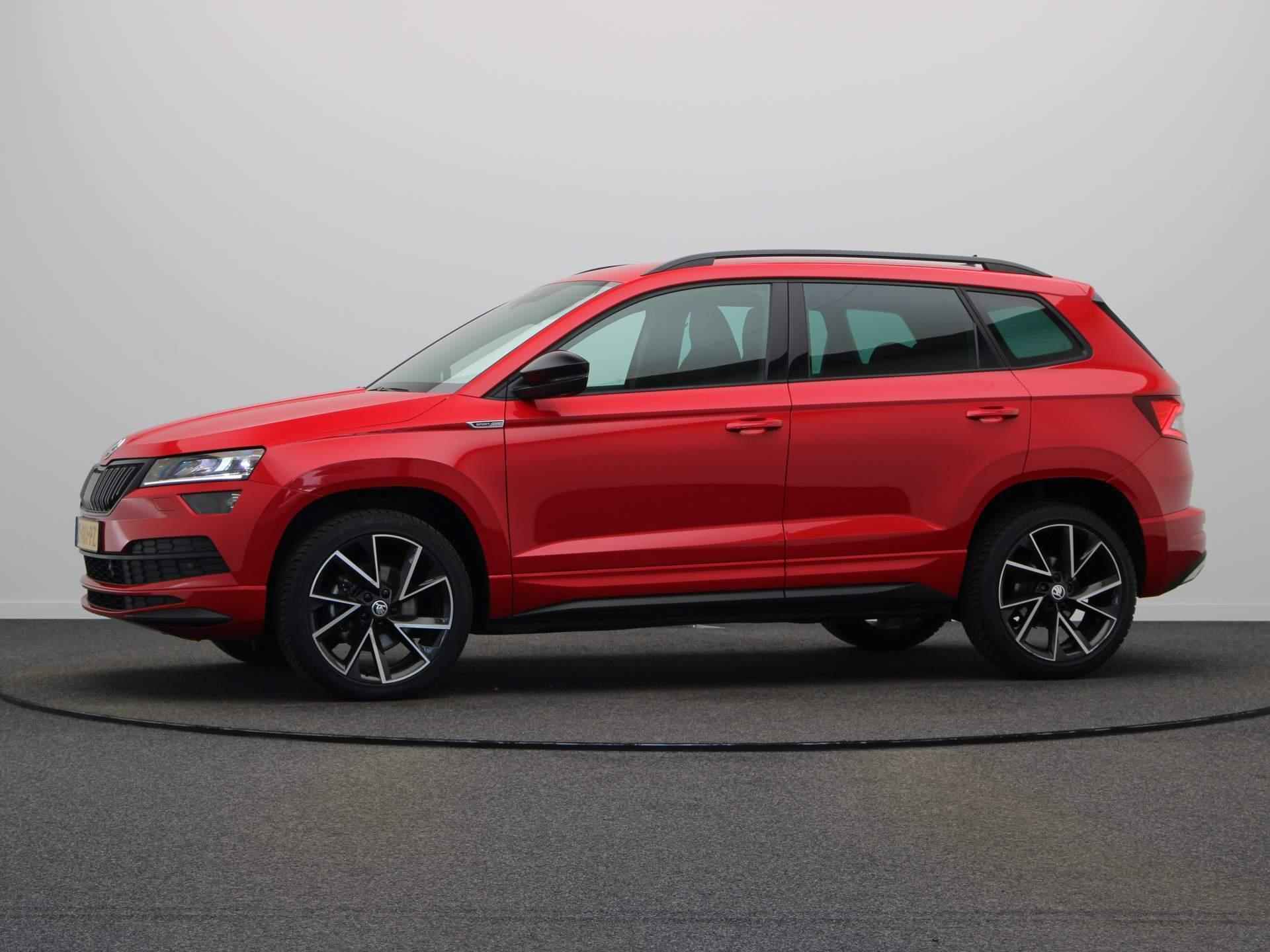 Skoda Karoq 1.5 TSI ACT Sportline Business | Verwarmde Voorruit | Achteruitrijcamera | Apple Carplay | 19 Inch Velgen | - 8/40