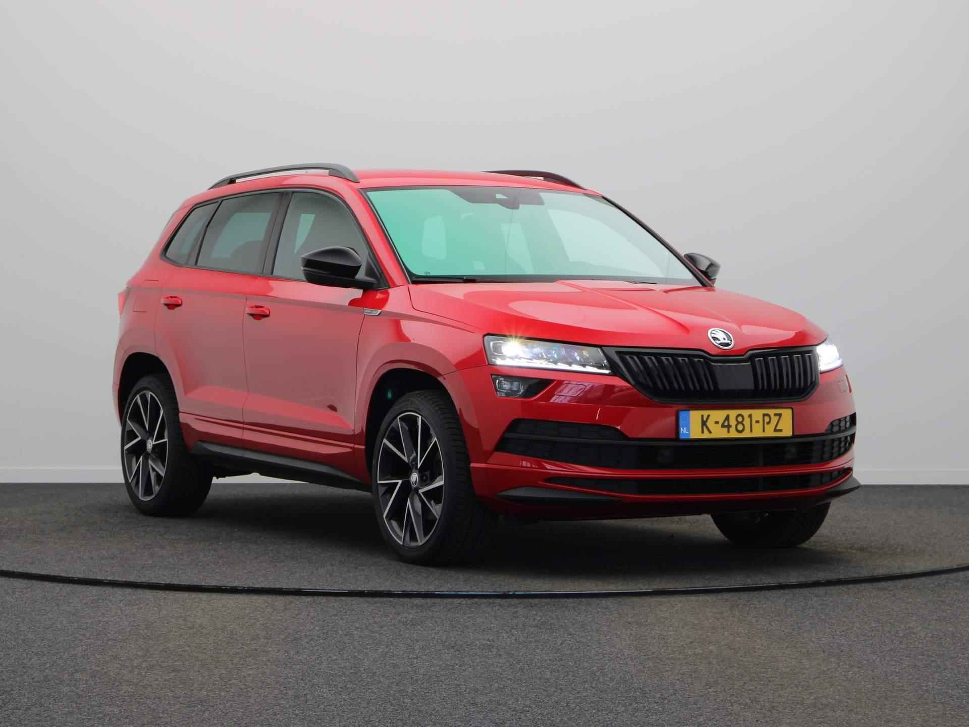 Skoda Karoq 1.5 TSI ACT Sportline Business | Verwarmde Voorruit | Achteruitrijcamera | Apple Carplay | 19 Inch Velgen | - 19/40