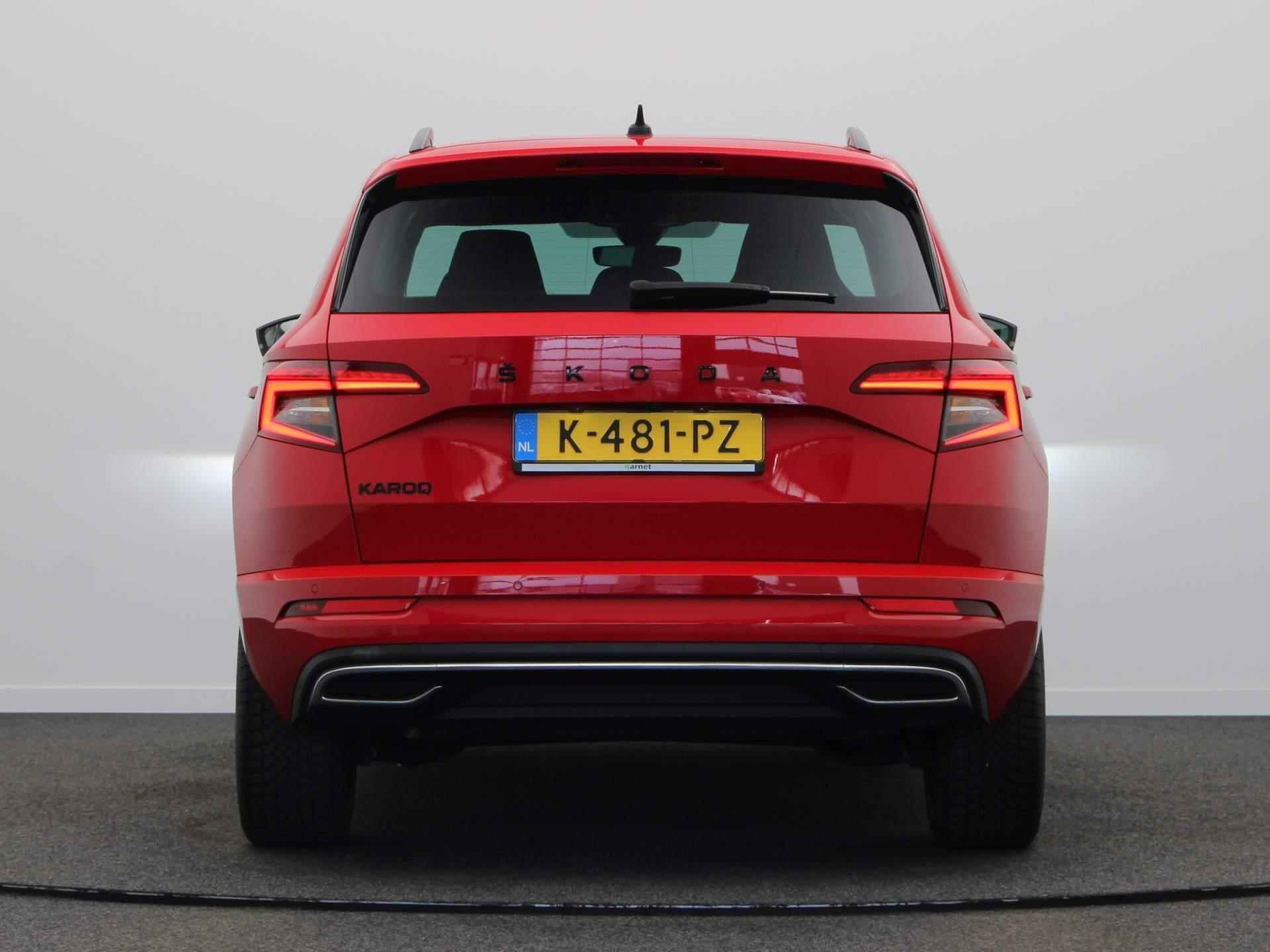 Skoda Karoq 1.5 TSI ACT Sportline Business | Verwarmde Voorruit | Achteruitrijcamera | Apple Carplay | 19 Inch Velgen | - 20/40