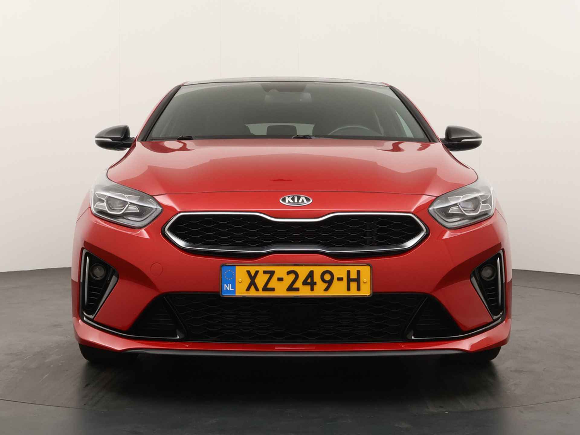 Kia ProCeed 1.4 T-GDI GT-PlusLine - Apple CarPlay/Android Auto - Achteruitrijcamera - Elektrische achterklep - JBL Audio - Fabrieksgarantie tot 04-2026 - 13/47