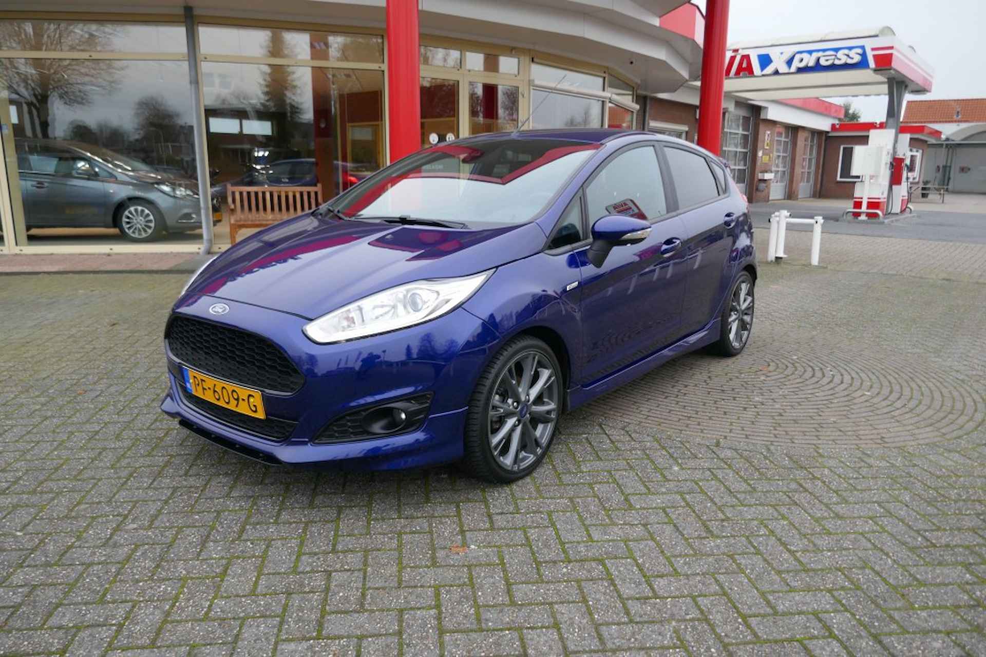 FORD Fiesta 1.0 ECOB. ST LINE  100 PK - 2/38