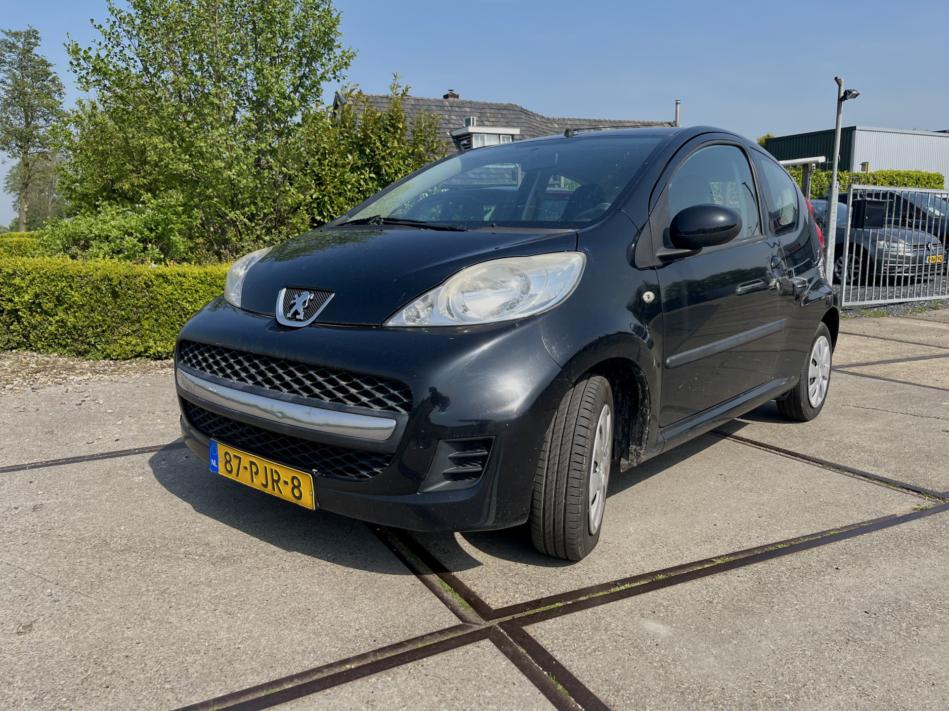 Peugeot 107 1.0-12V Millesim 200