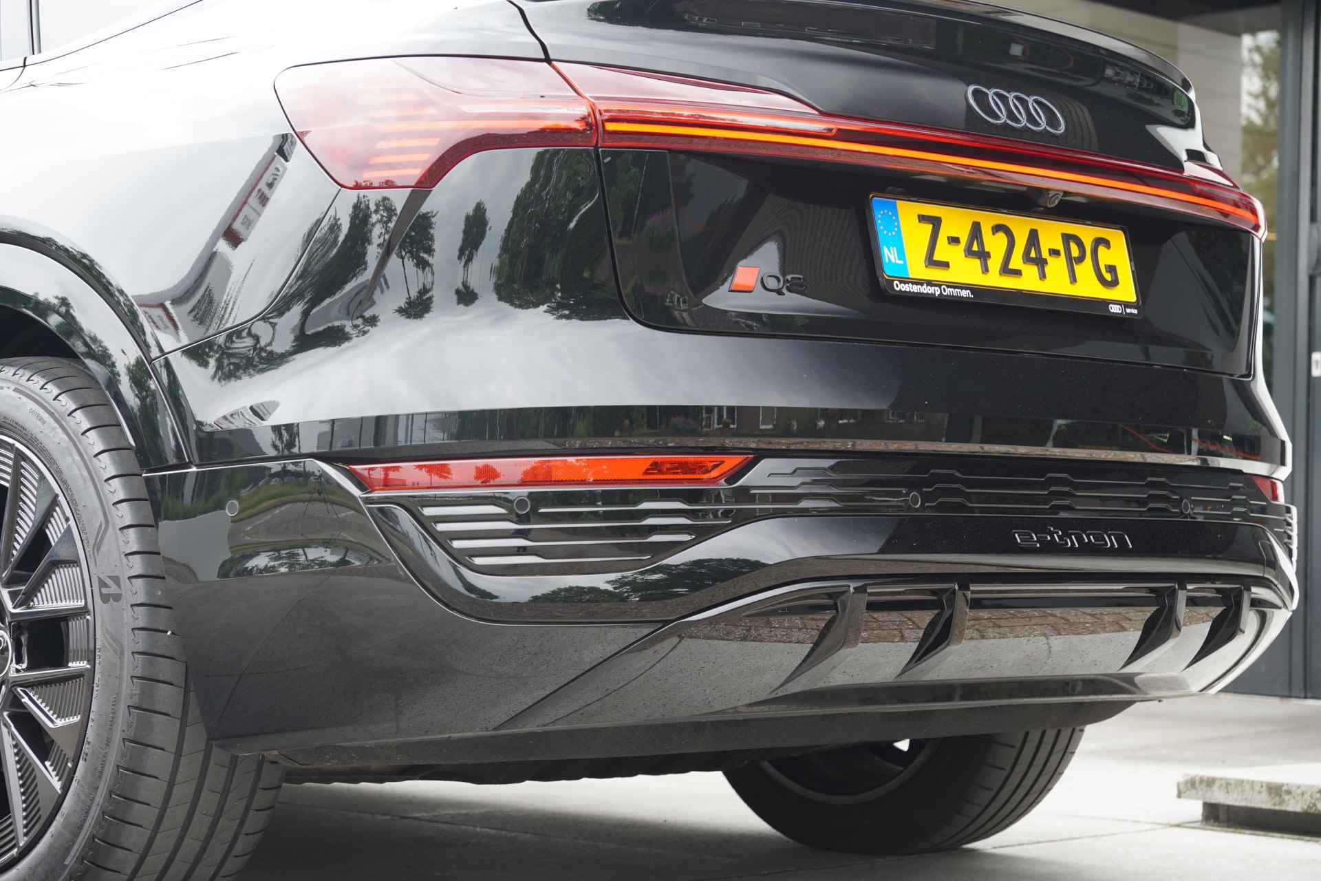 Audi Q8 Sportback e-tron 55 Quattro 408pk S-Edition 115 kWh Blackstyle |2023|Virtual Mirrors|Panoramadak|Cruise+ACC|360 Camera|21"RS Black|Head up - 45/75