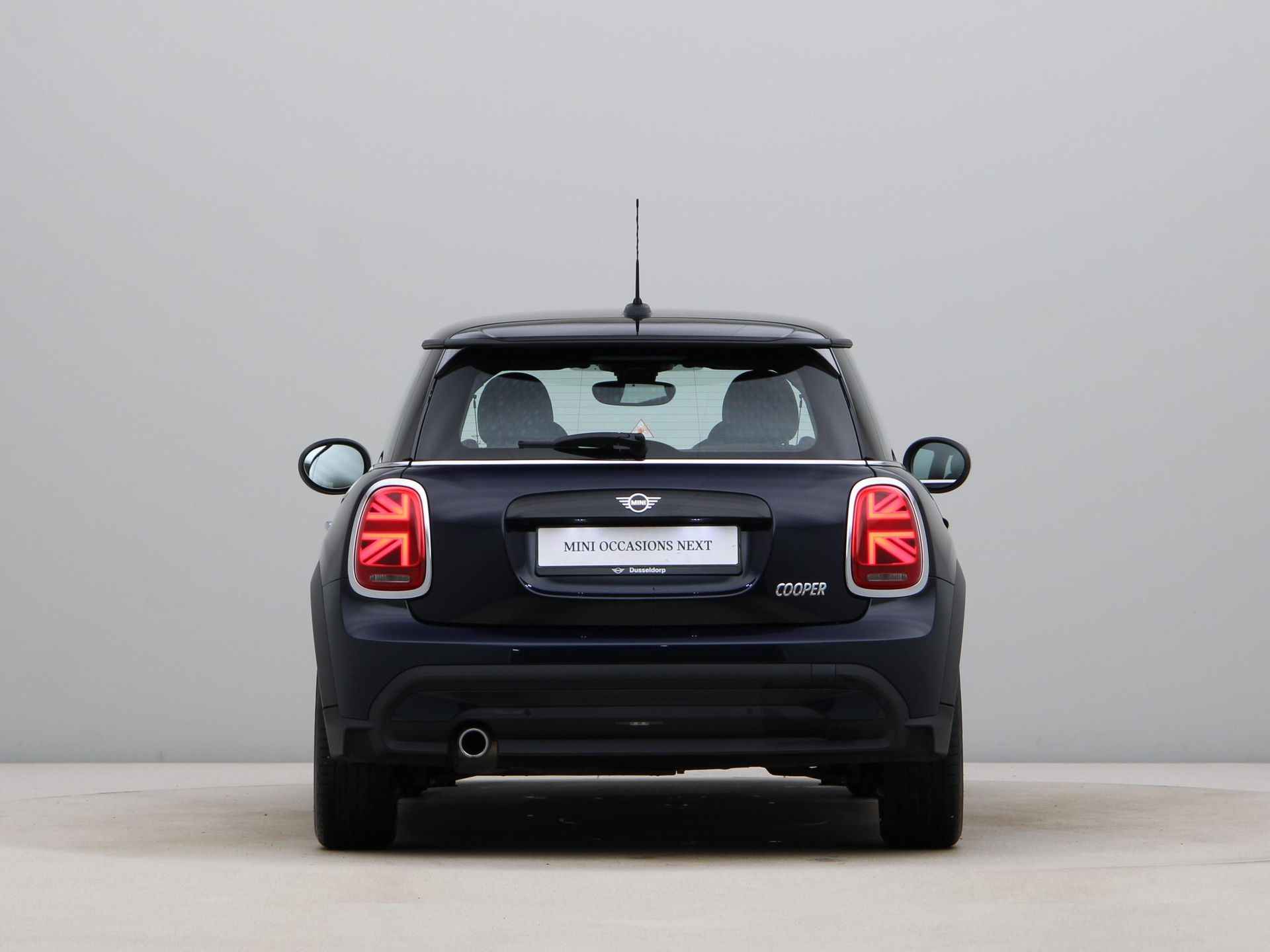 MINI 3-deurs Cooper Camden Edition Aut. - 11/24