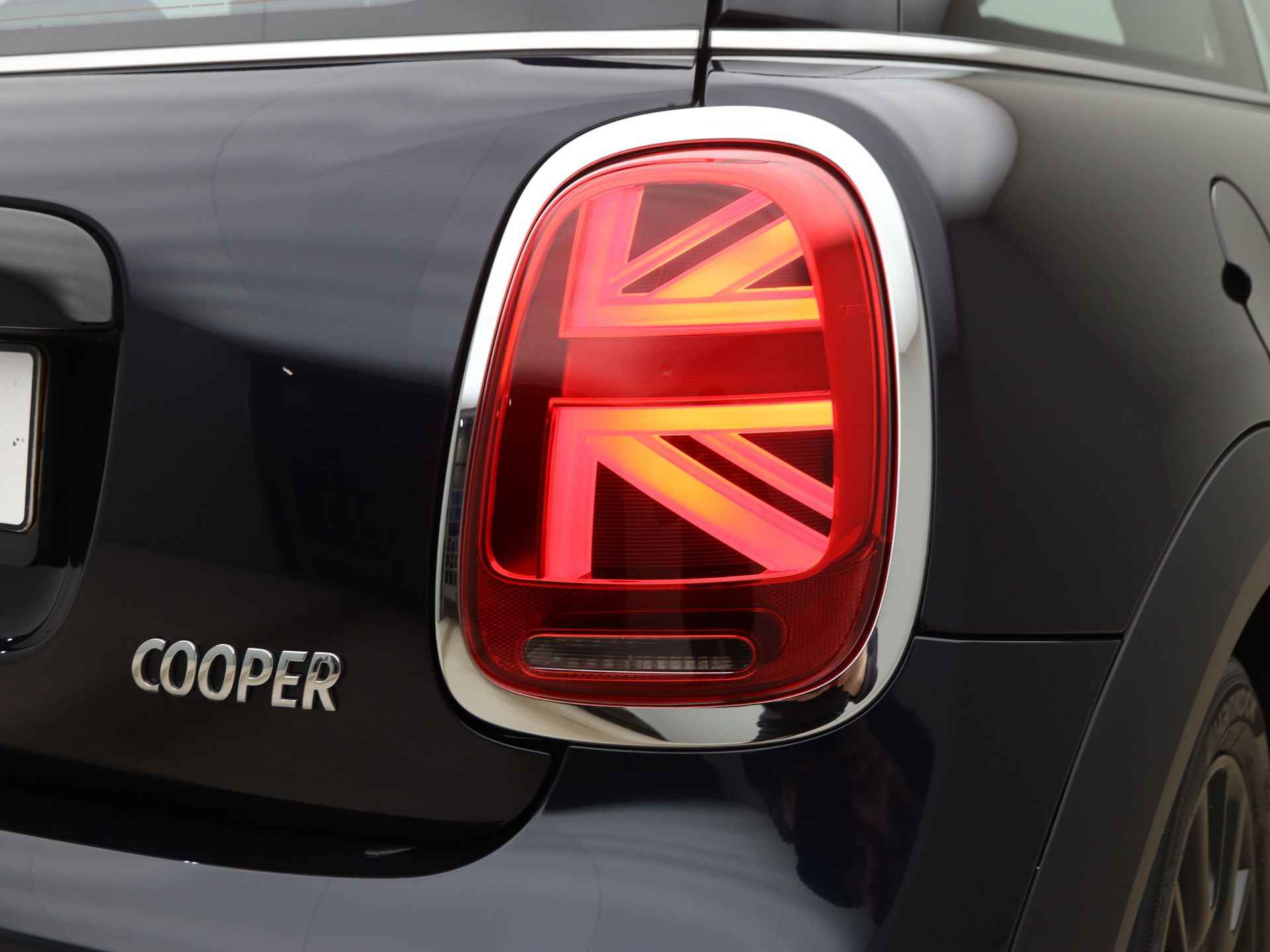 MINI 3-deurs Cooper Camden Edition Aut. - 21/24