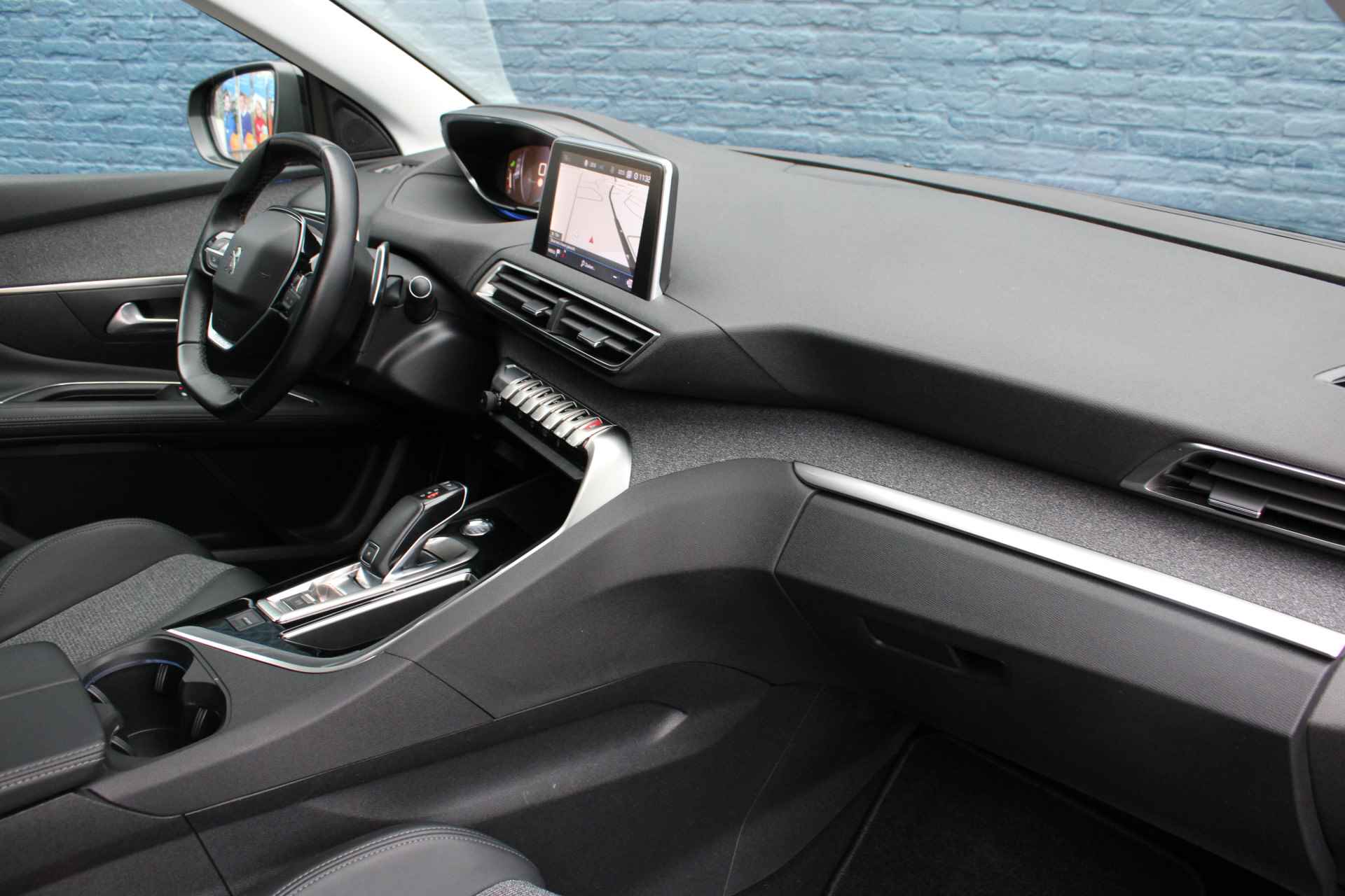 Peugeot 3008 SUV 1.2 PureTech 130pk EAT8 Allure | Automaat | Navigatie | Camera | Keyless | Bluetooth | 67.000km | - 4/31