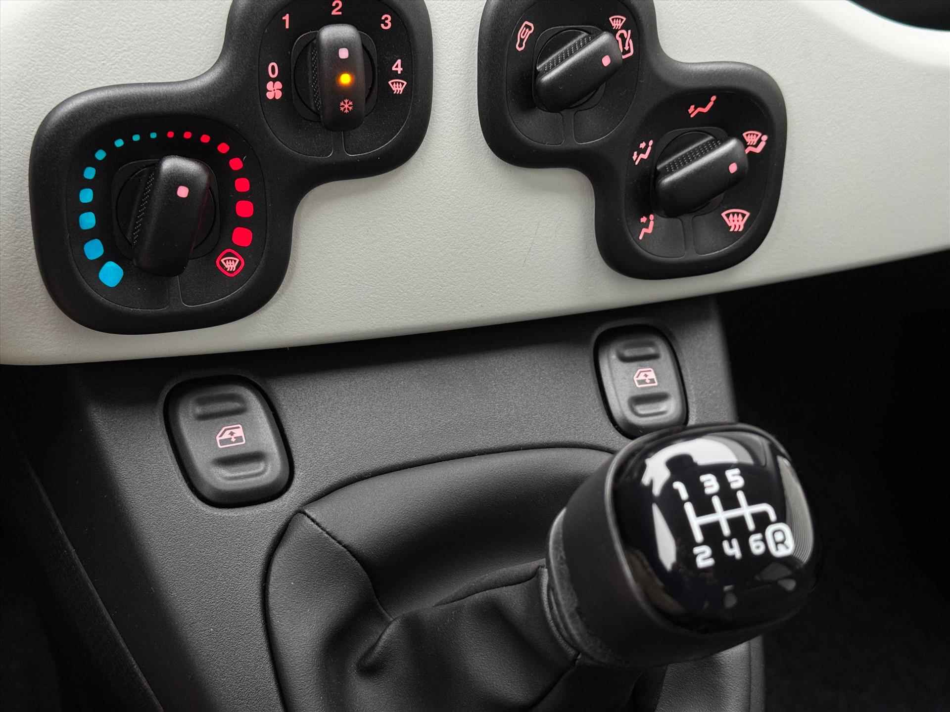 Fiat Panda Hybrid 70pk Pandina | Cruise Control | Parkeersensoren | Bluetooth | Zwart dak | - 21/33