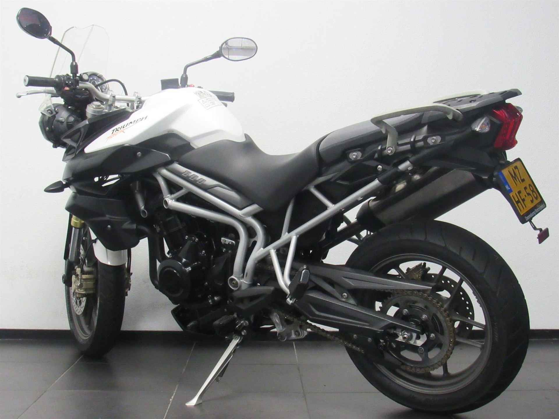 Triumph TIGER 800 ABS - 2011 - 5/14