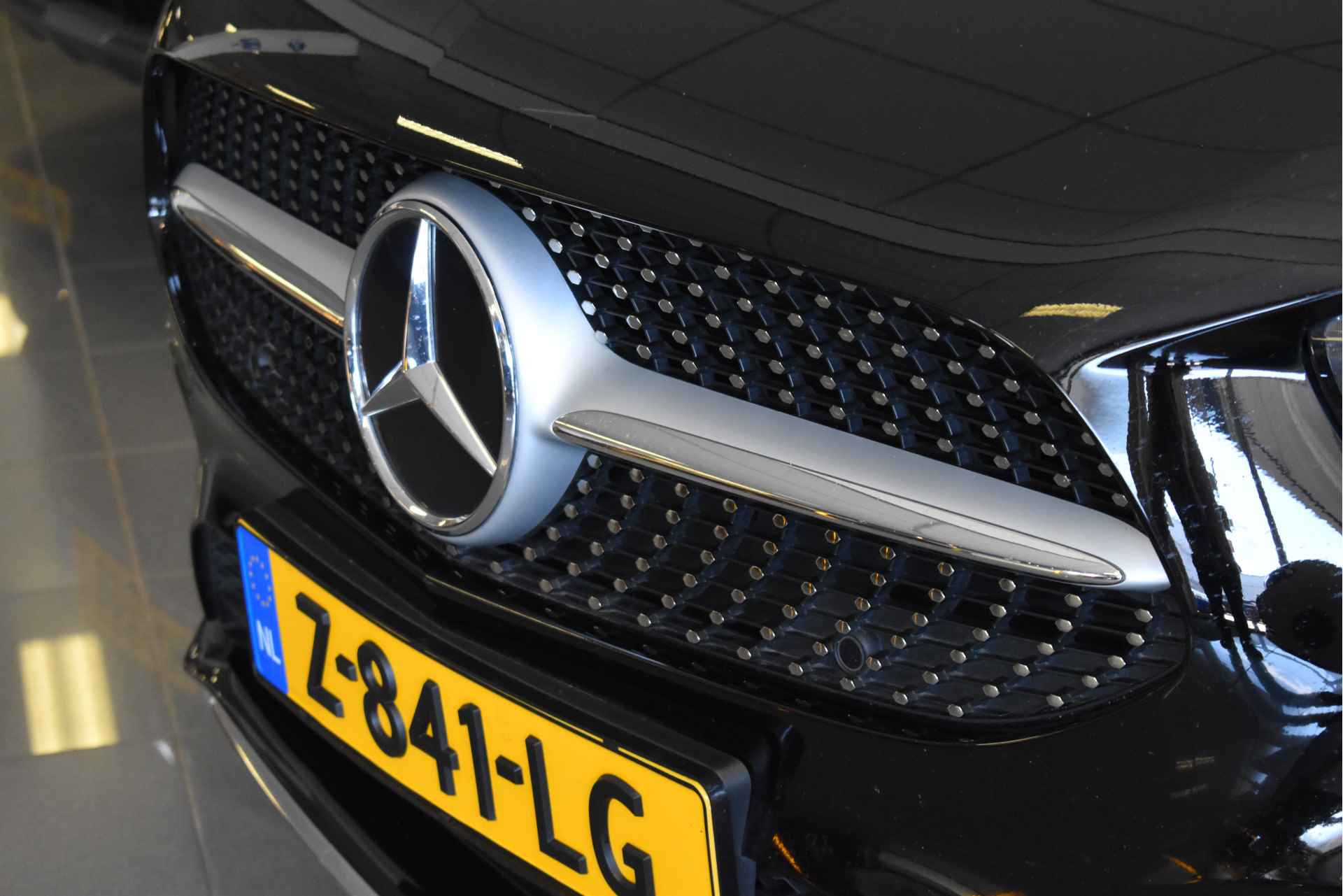 Mercedes-Benz B-Klasse 250 e AMG Line | Open dak | Sfeerverl | DAB | Carbon | Carplay | Stoelverw | Full LED | AMG Velgen - 35/60