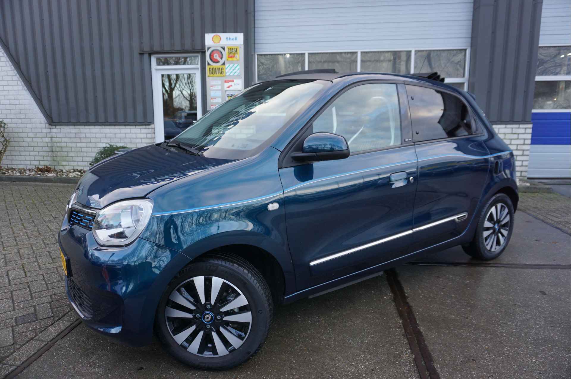 Renault Twingo Z.E. R80 Intens Cabriodak - 7/30