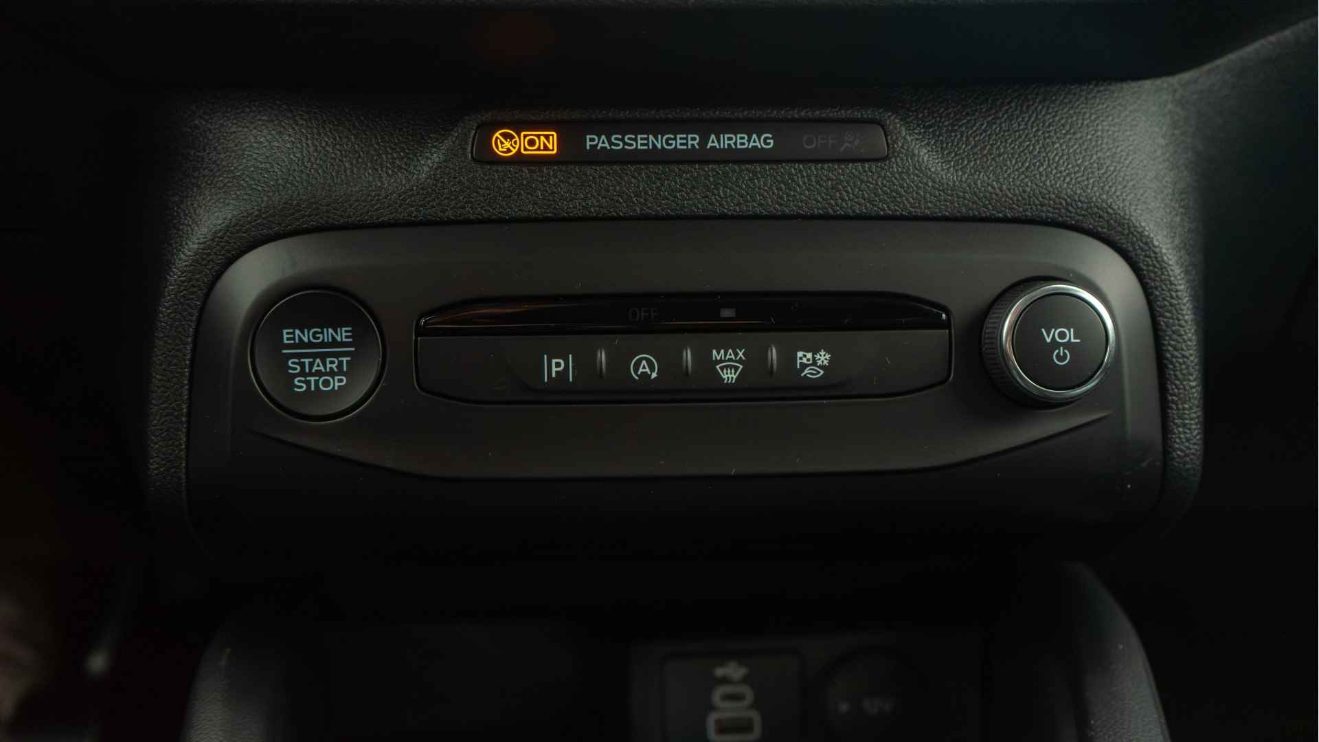 Ford Focus Wagon Titanium 1.0 EcoBoost 125PK Hybrid | All Season | Driver Assistance Pack | Elekt. Trekhaak | Winterpack | Direct Leverbaar | - 22/23