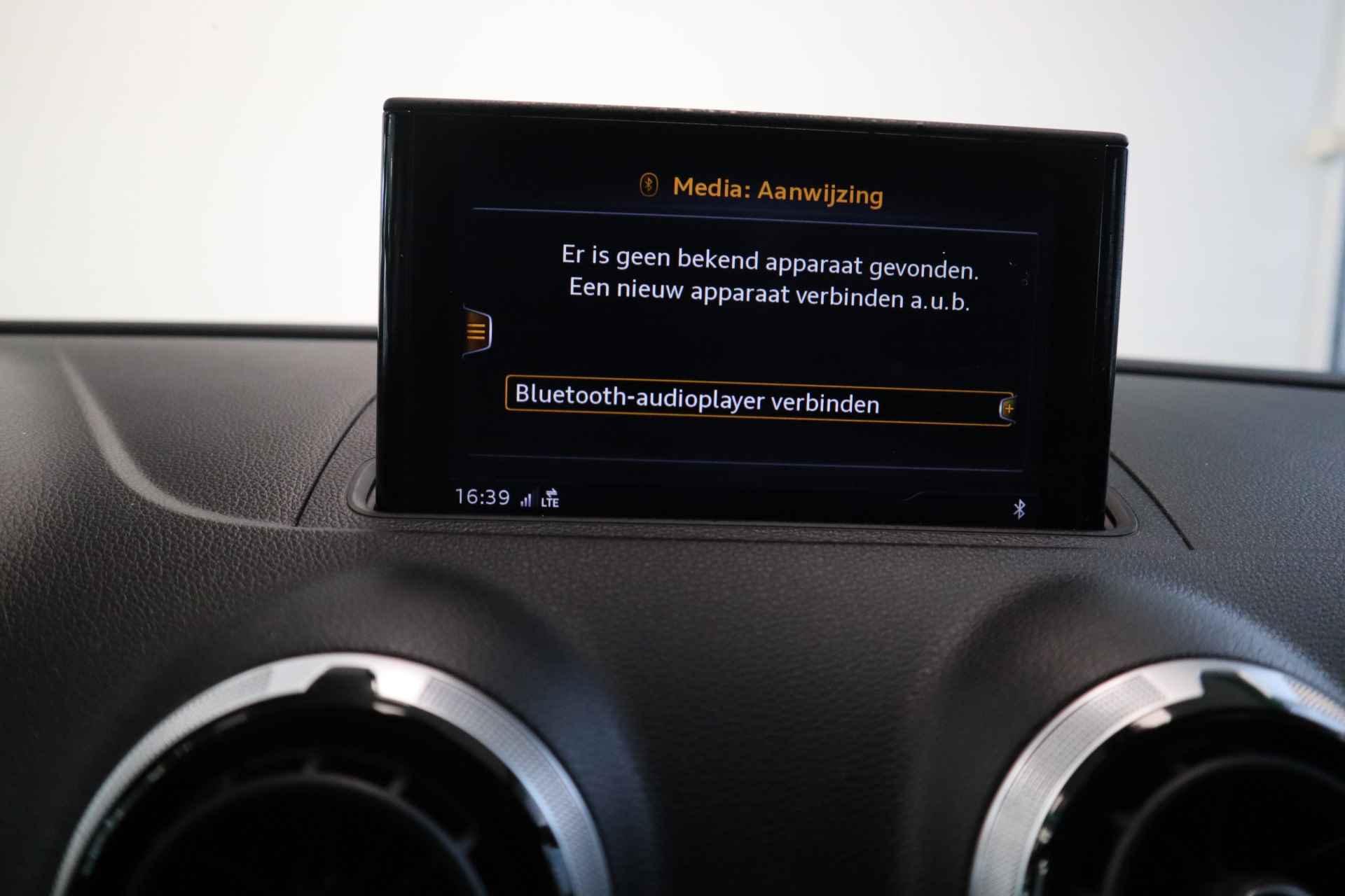 Audi A3 Limousine 1.4 TFSI CoD Design Pro Line Plus Panorama Dak 18LMV Navigatie S-line. - 27/28