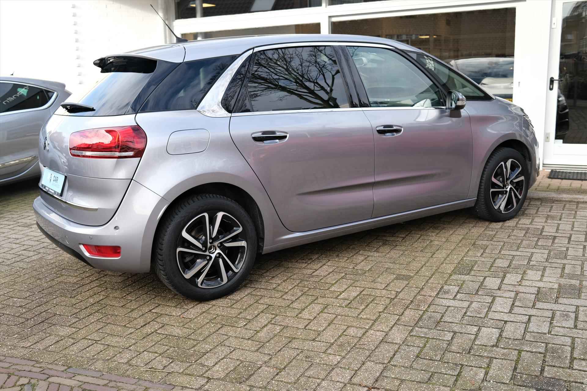 CITROEN C4 Picasso THP 165 Automaat Shine Xenon | Camera | Trekhaak | Sensoren voor & achter | All season banden - 22/55