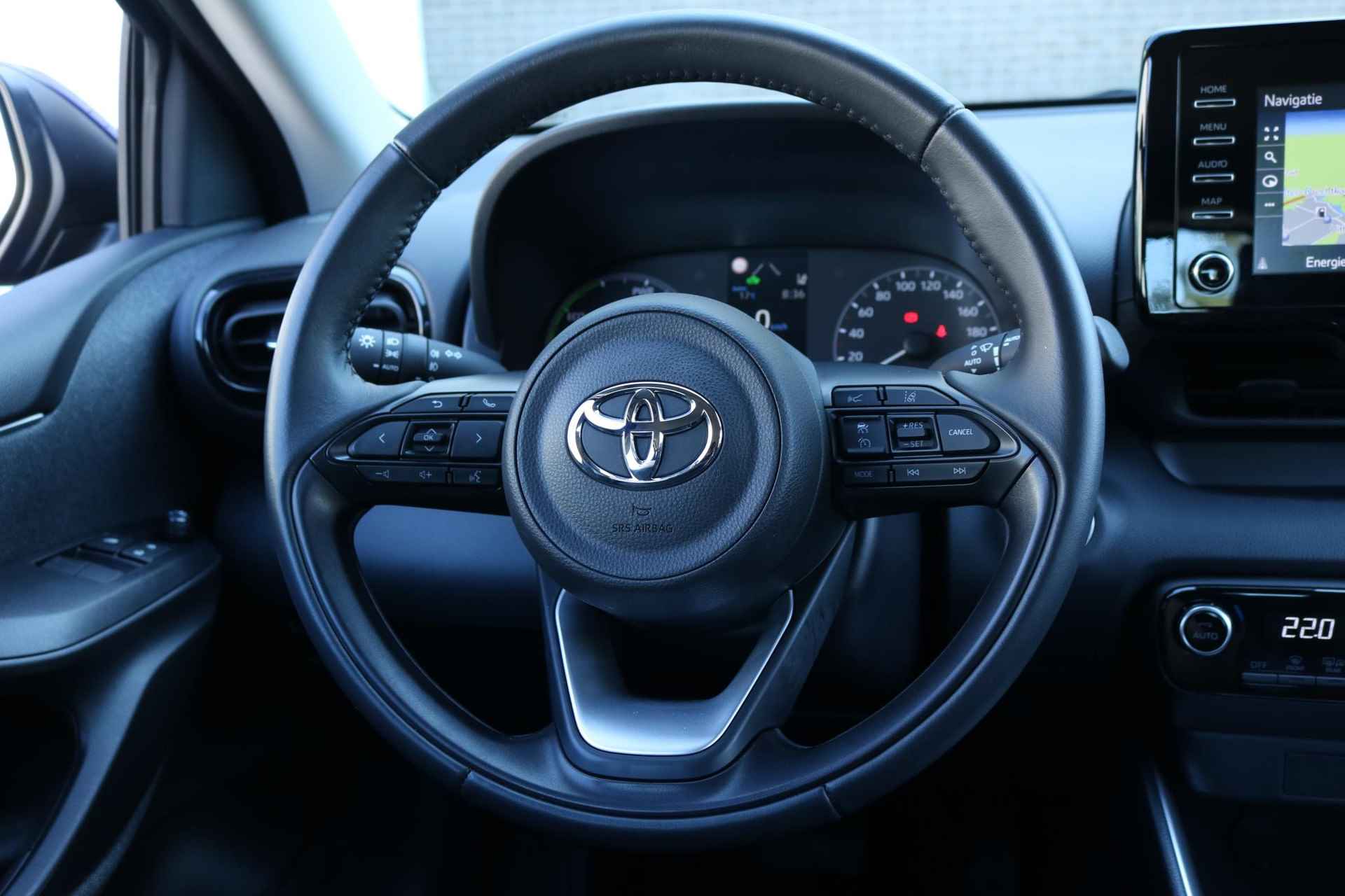 Toyota Yaris 1.5 Hybrid Active Plus, Navigatie, Keyless, DAB - 8/30