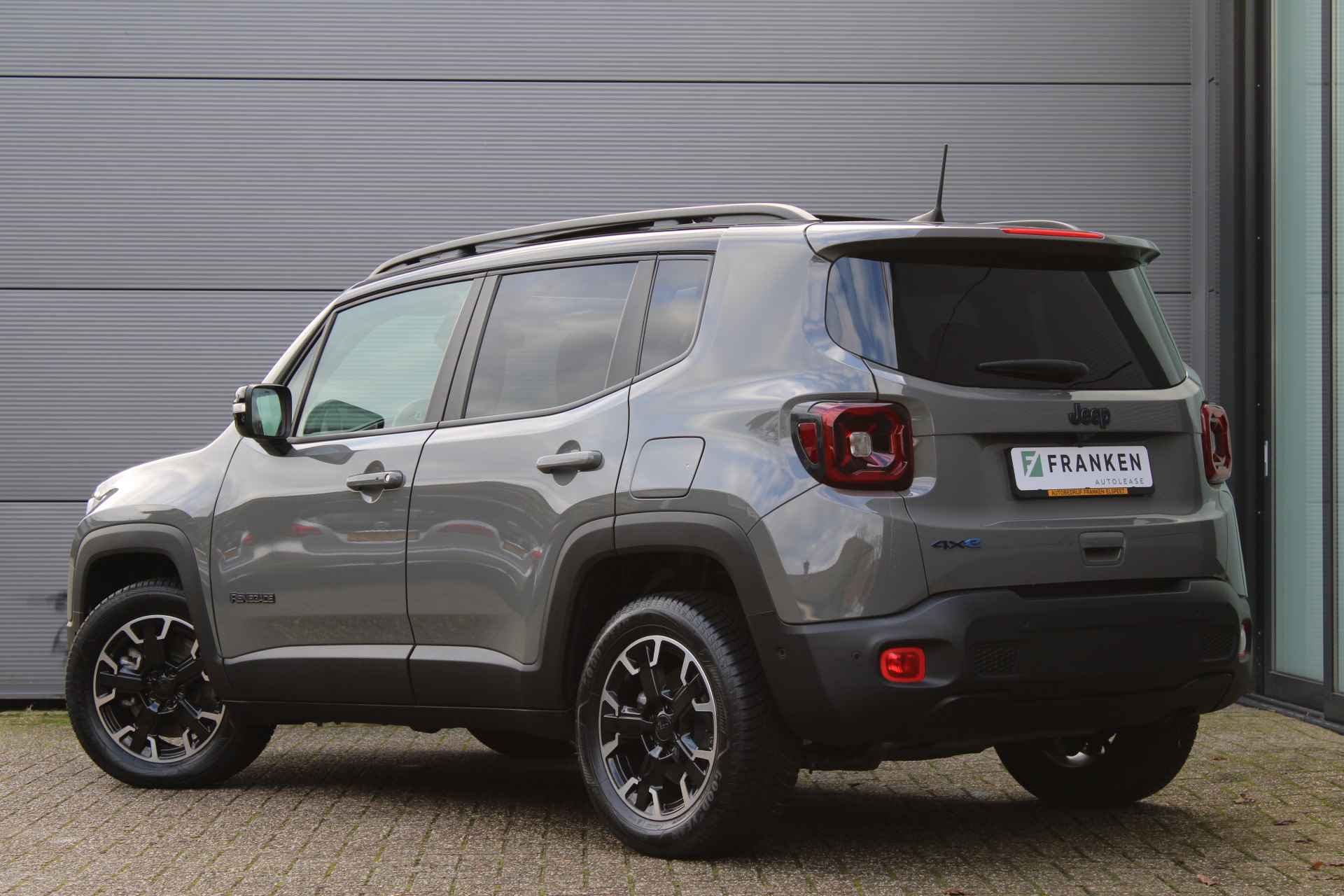 Jeep Renegade 4xe 240 Plug-in High Upland | Panoramadak | Winterpakket | Led | Camera | Parkeer assistent - 3/57