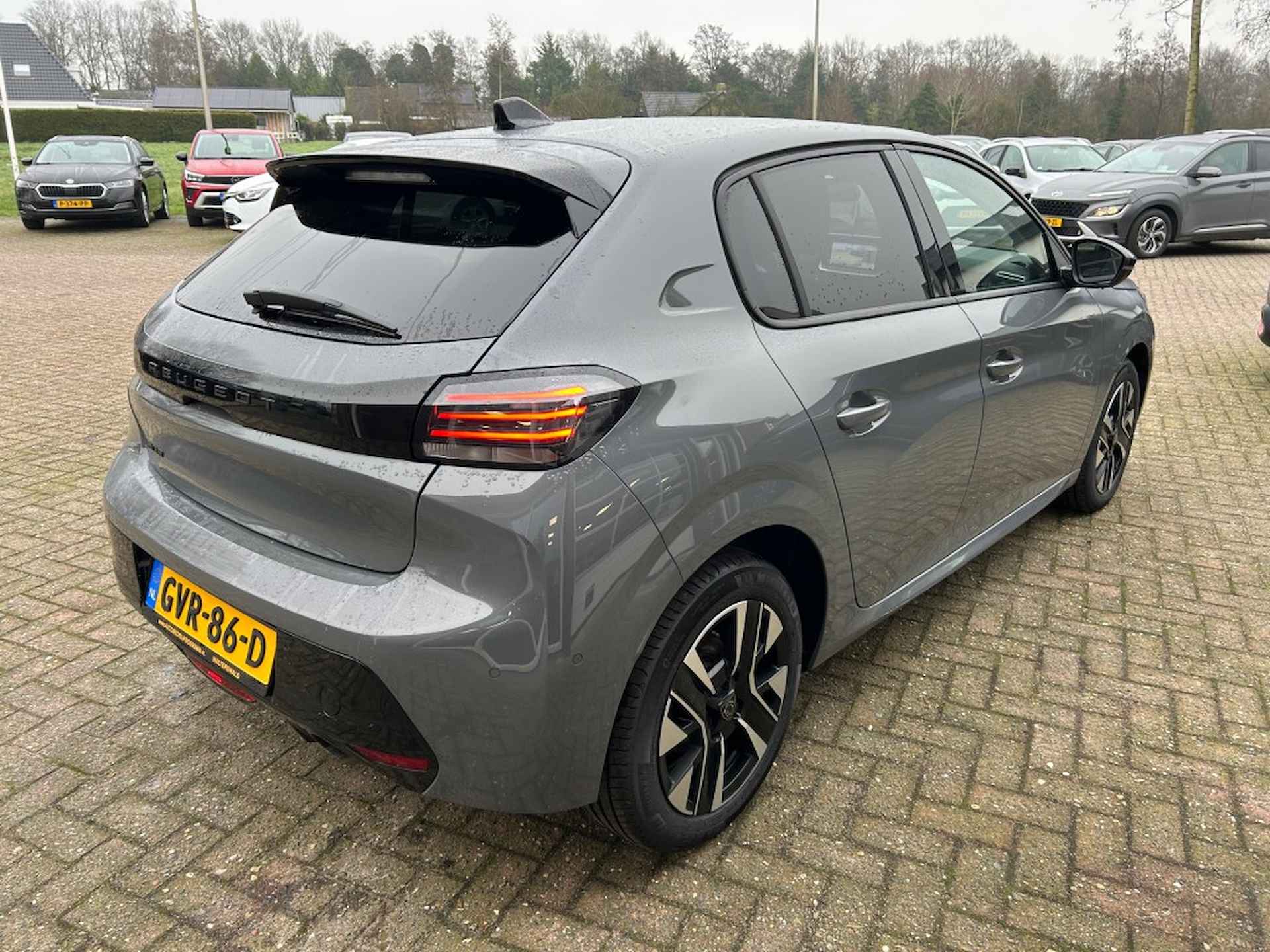 PEUGEOT 208 1.2 PT 100 ALLURE ZO GOED ALS NIEUW! - 12/43