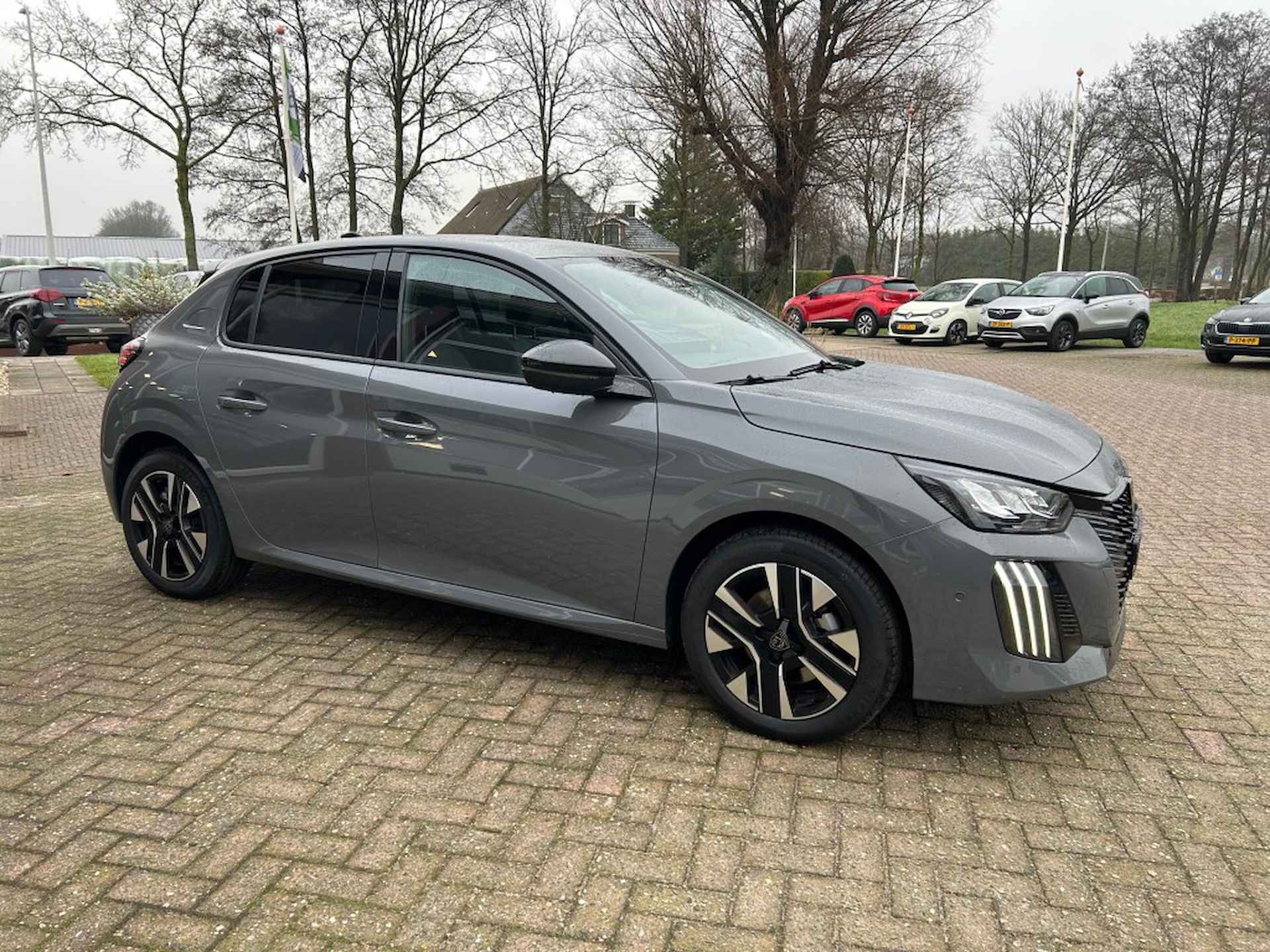 PEUGEOT 208 1.2 PT 100 ALLURE ZO GOED ALS NIEUW! - 17/43