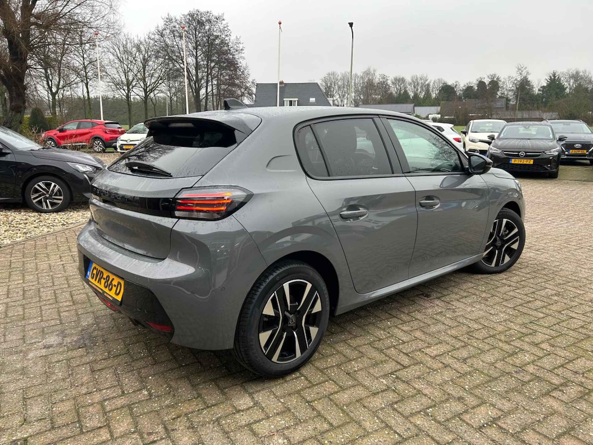 PEUGEOT 208 1.2 PT 100 ALLURE ZO GOED ALS NIEUW! - 42/43