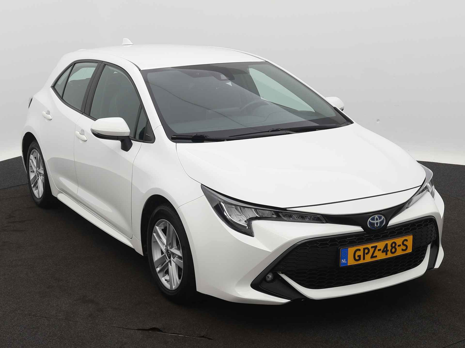 Toyota Corolla 1.8 Hybrid Business Limited | Navigatie | LM velgen | Climate Control | Stoelverwarming | - 28/43