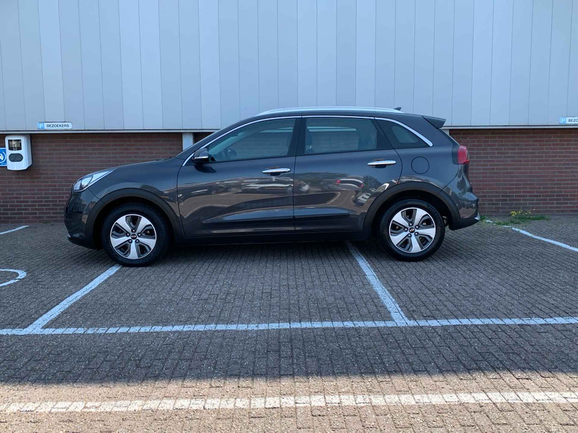 Kia Niro Automaat 1.6 GDi H. Execut.L - 3/19