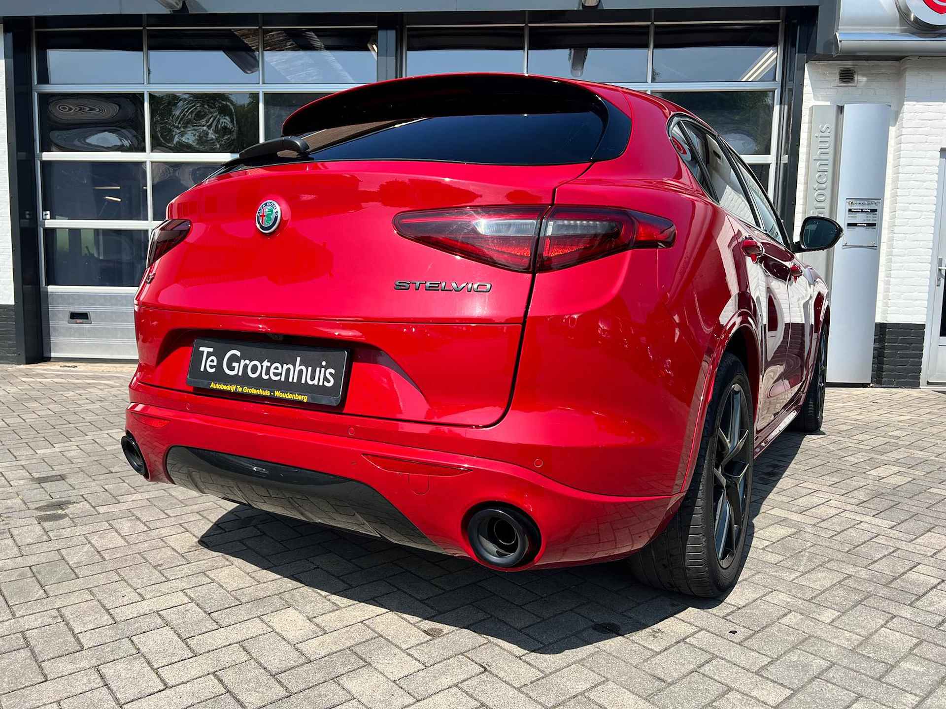 Alfa Romeo Stelvio 2.0 T AWD Veloce vb - 7/31