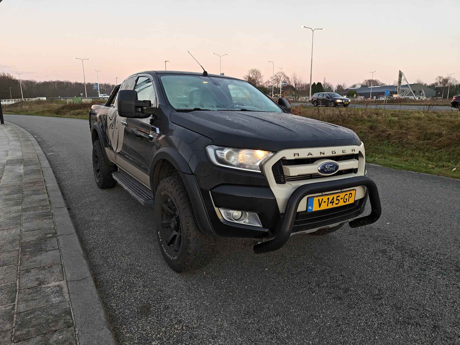 Ford Ranger 2.2 TDCi Limited Supercab MARGE | Komt geen BTW bij!| Lederen Bekleding | 3500KG Trekgewicht | Lichtmetalen velgen | - 2/21