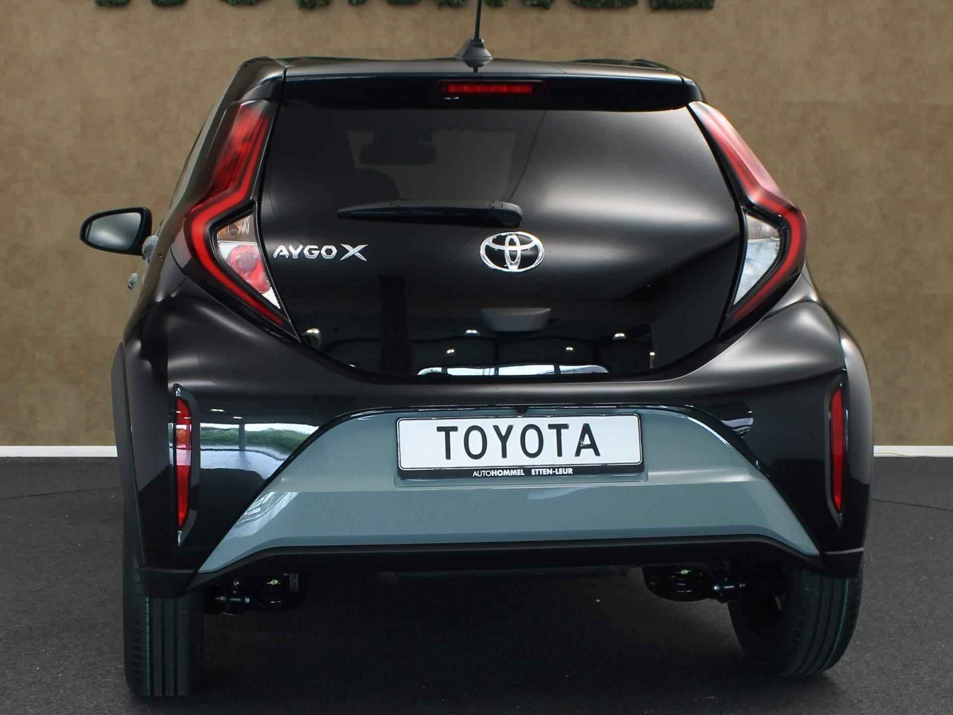 Toyota Aygo X 1.0 VVT-i MT Pulse - ORIGINEEL NEDERLANDSE AUTO - DIRECT UIT VOORRAAD LEVERBAAR - LEASE MOGELIJK! - ADAPTIVE CRUISE CONTROL - ACHTERUITRIJ CAMERA - 7/27